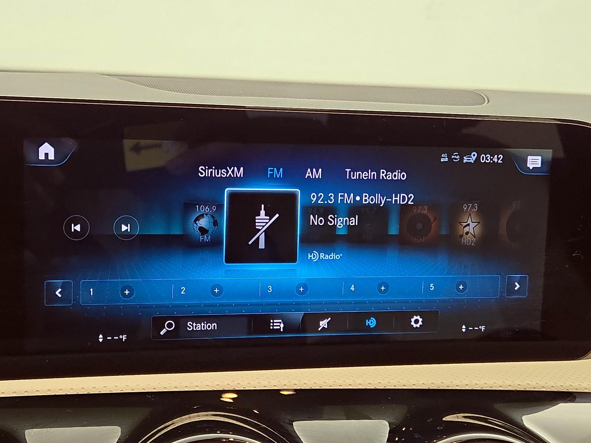 Thumbnail: 2022 Mercedes-Benz A-Class - 15