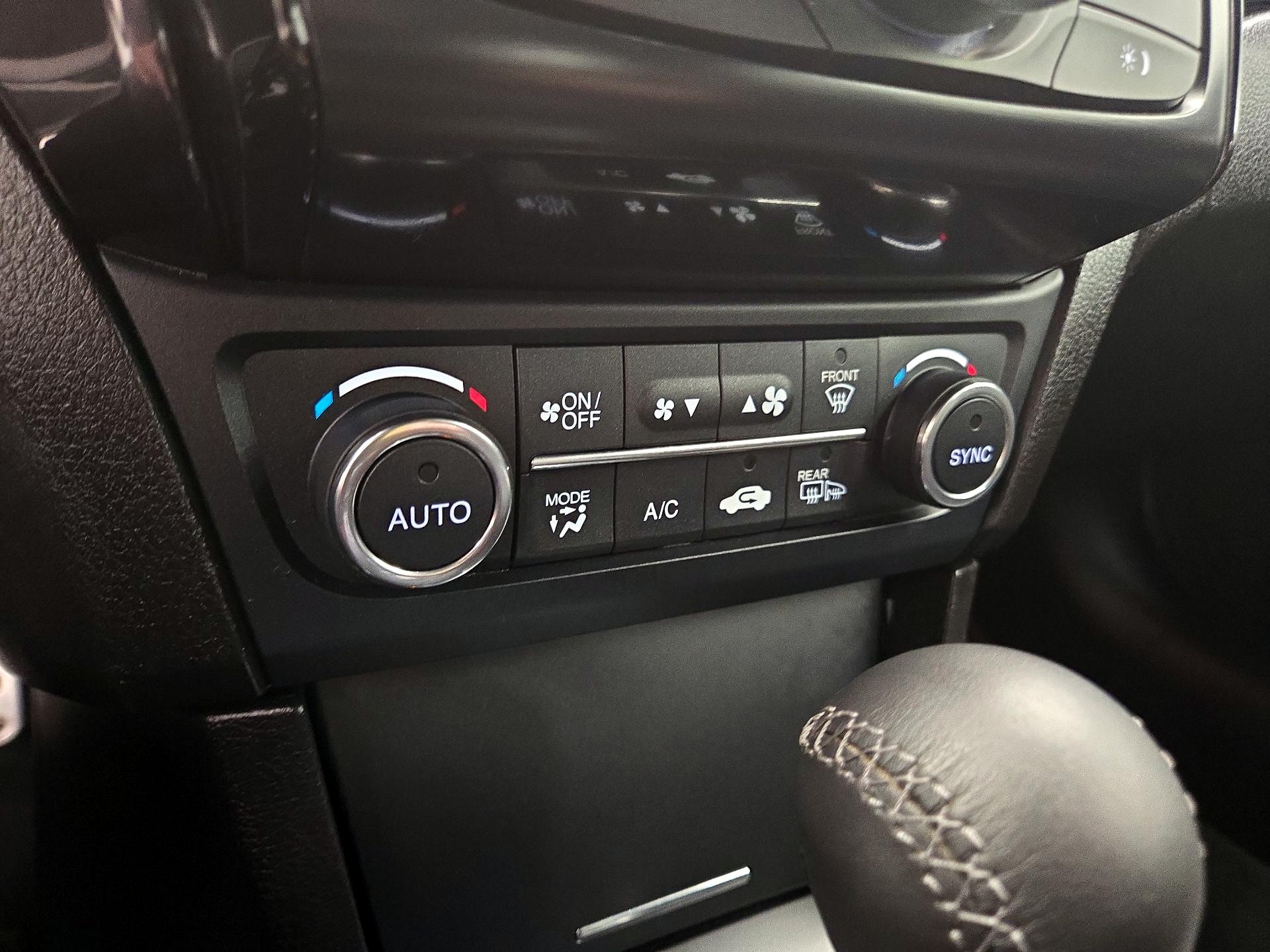 Thumbnail: 2022 Acura ILX - 16