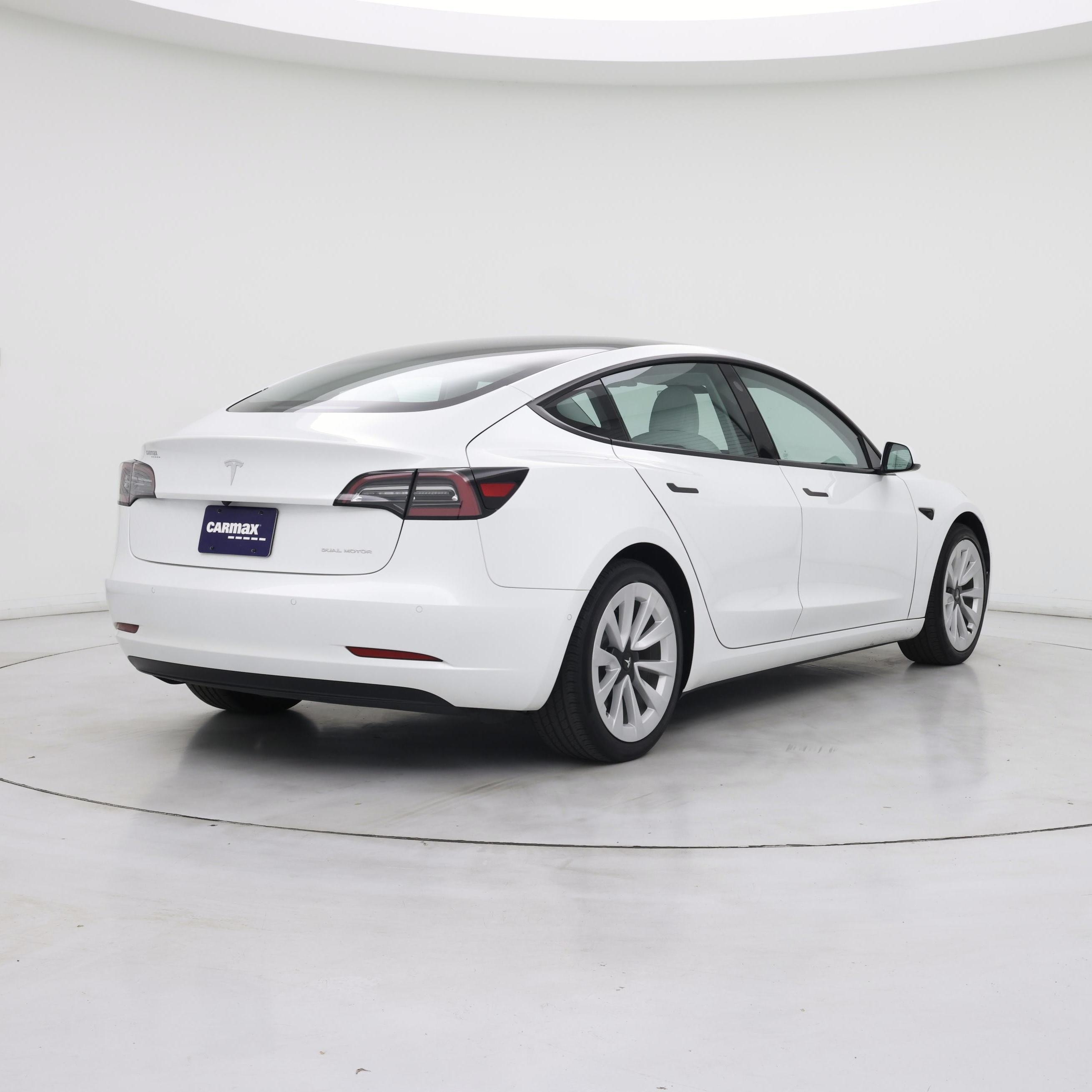 Thumbnail: 2022 Tesla Model 3 - 8