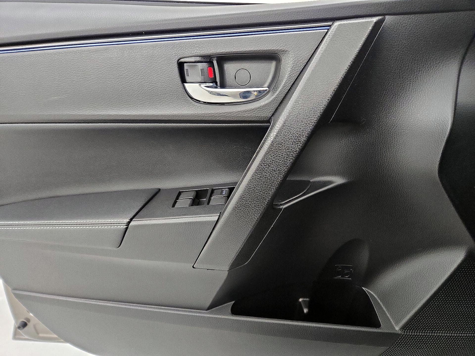 Thumbnail: 2019 Toyota Corolla - 12