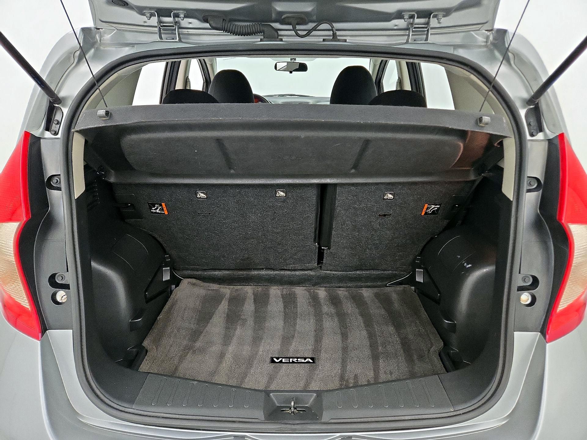 Thumbnail: 2014 Nissan Versa Note - 18