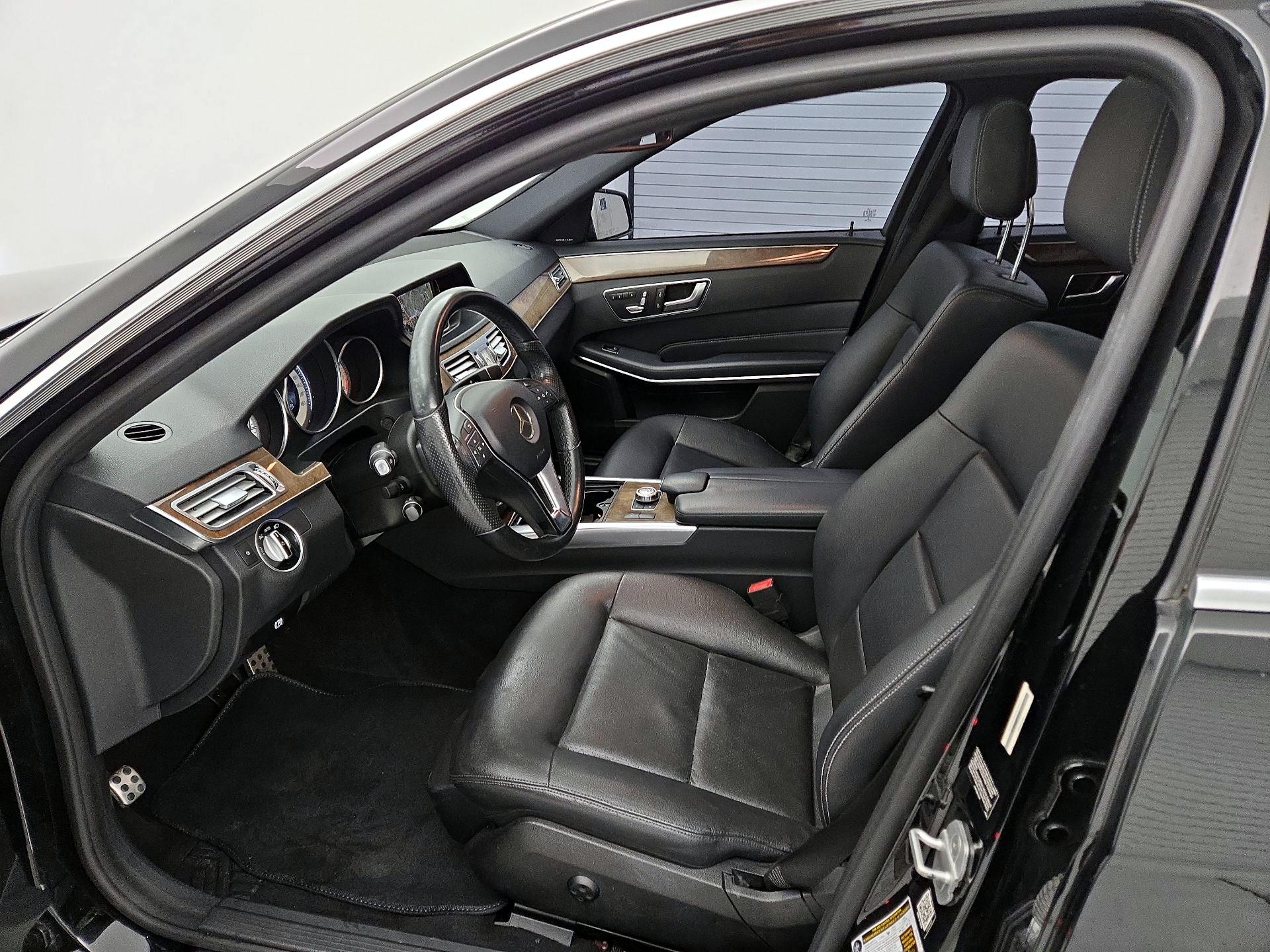 Thumbnail: 2016 Mercedes-Benz E-Class - 11