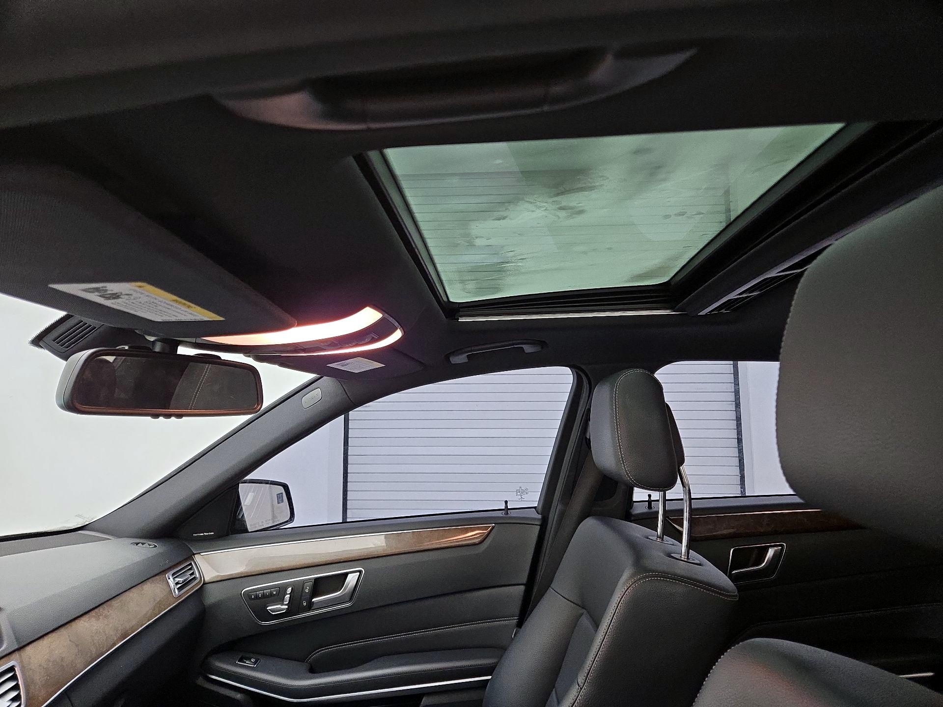 Thumbnail: 2016 Mercedes-Benz E-Class - 20