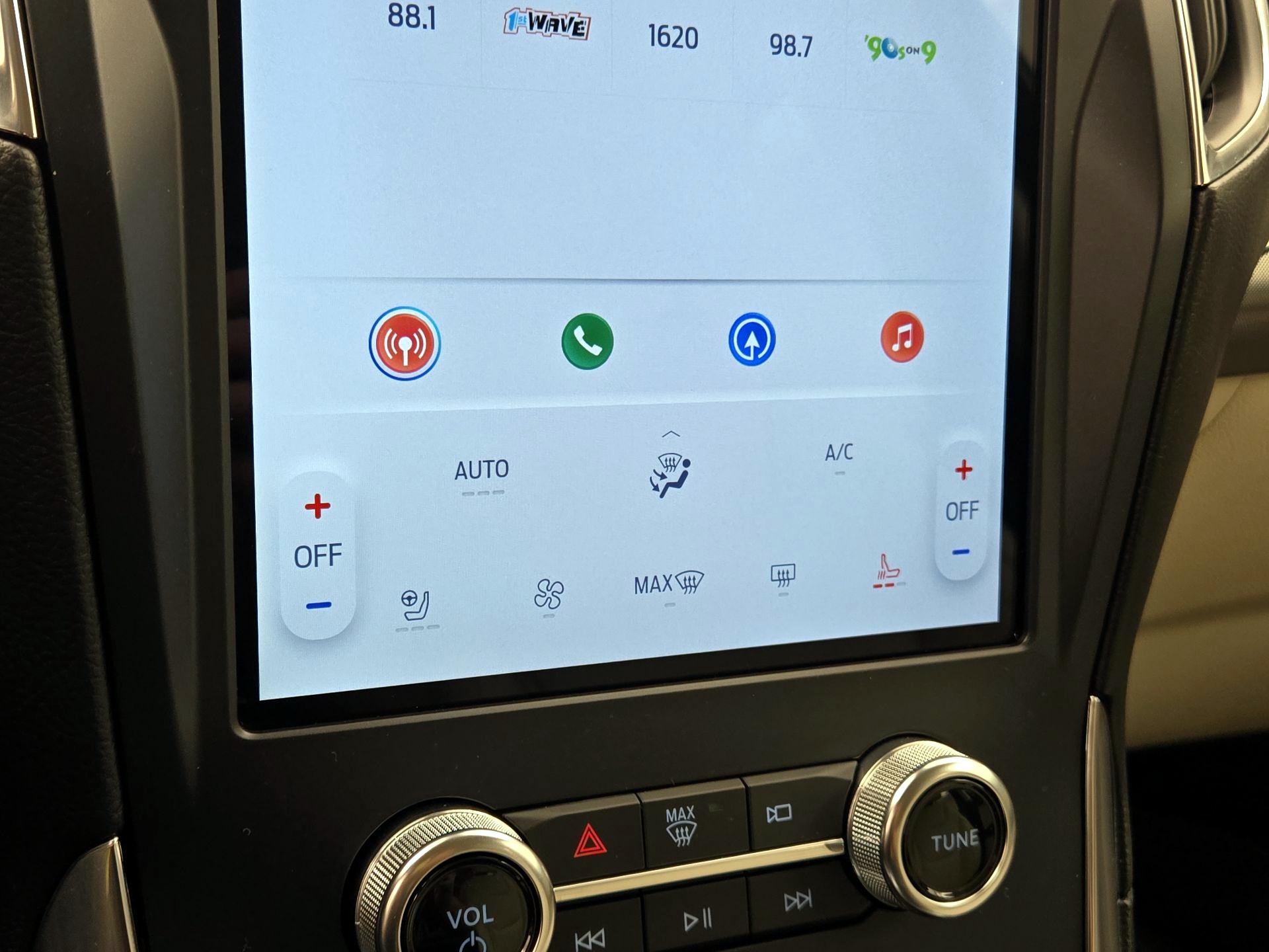 Thumbnail: 2024 Ford Edge - 16