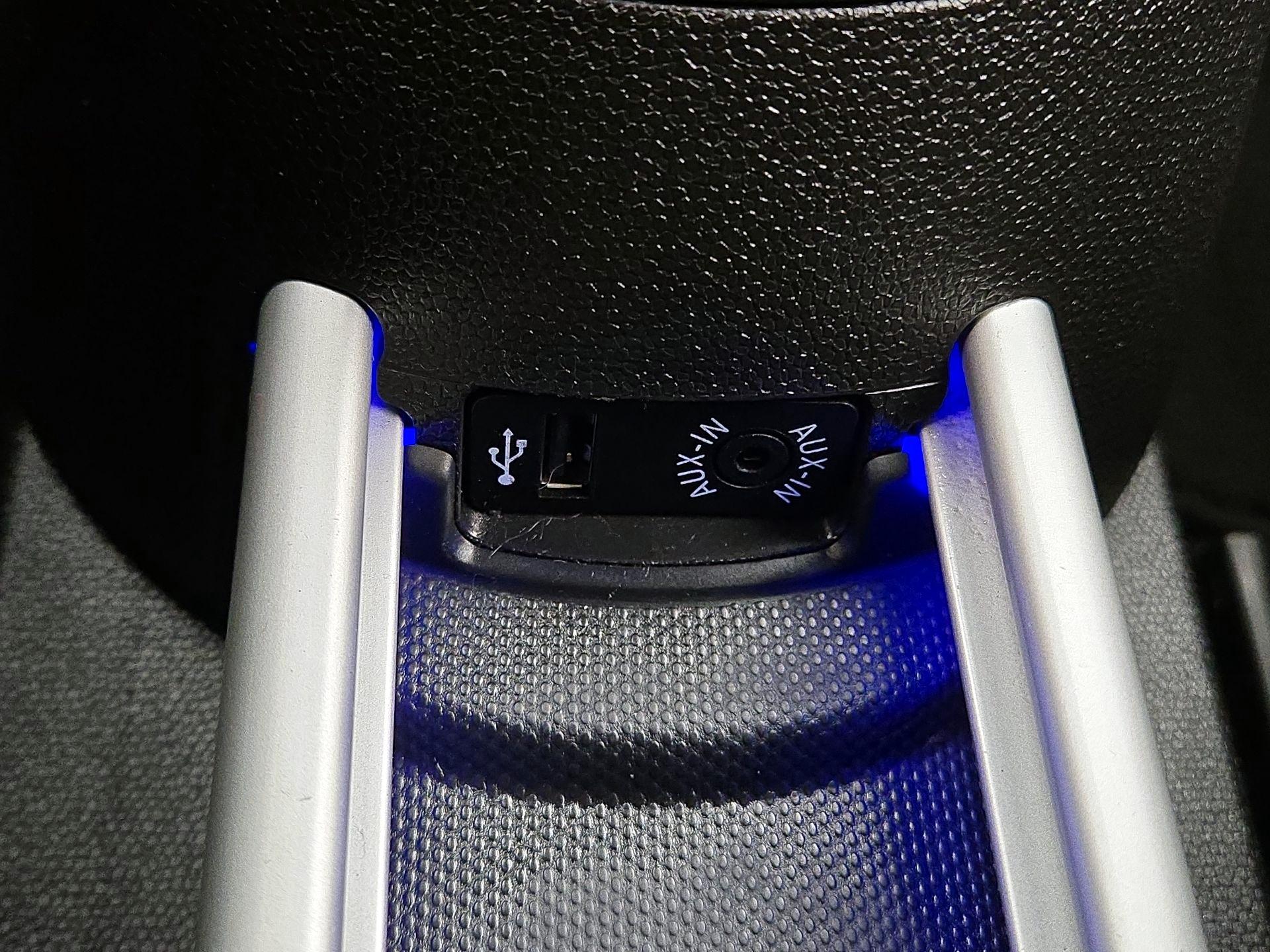 Thumbnail: 2016 MINI Cooper Countryman - 16