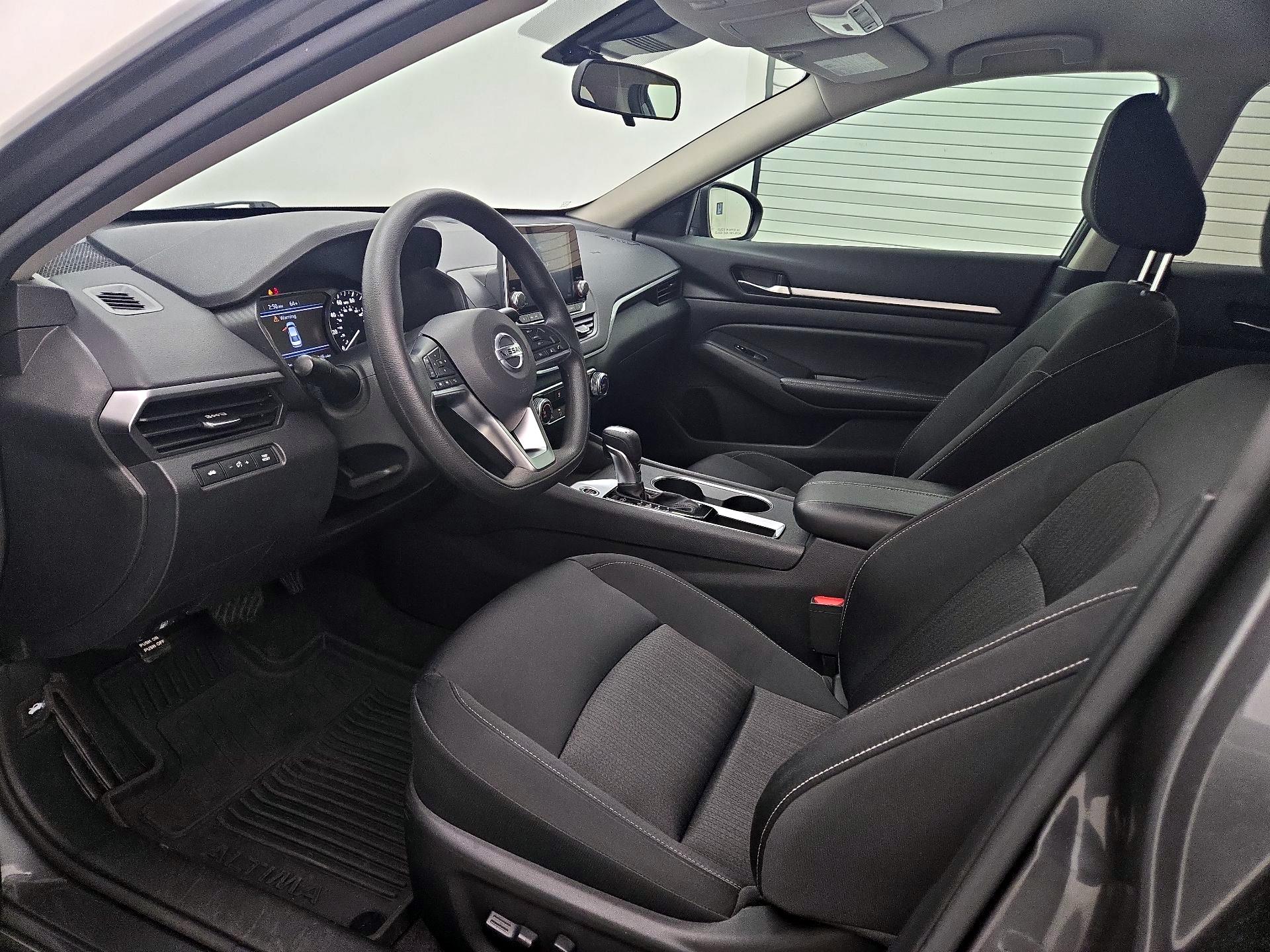 Thumbnail: 2022 Nissan Altima - 11