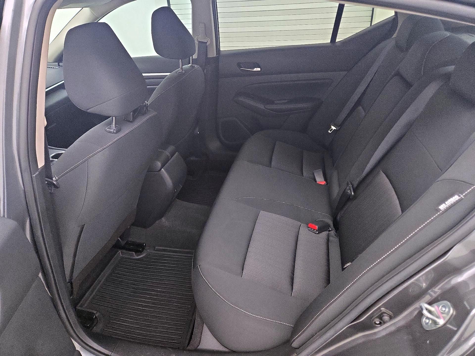 Thumbnail: 2022 Nissan Altima - 18