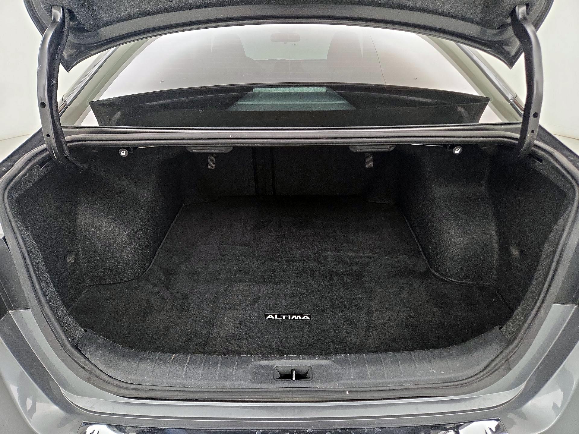 Thumbnail: 2022 Nissan Altima - 19