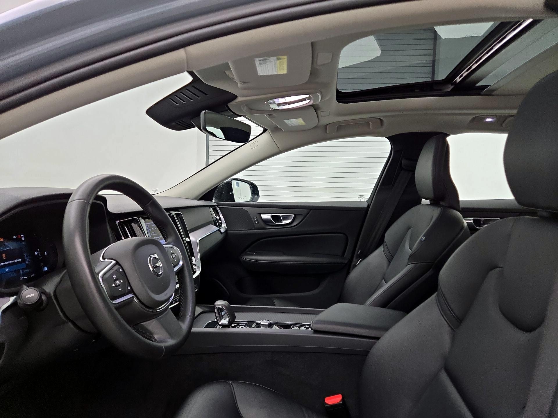 Thumbnail: 2024 Volvo S60 - 19