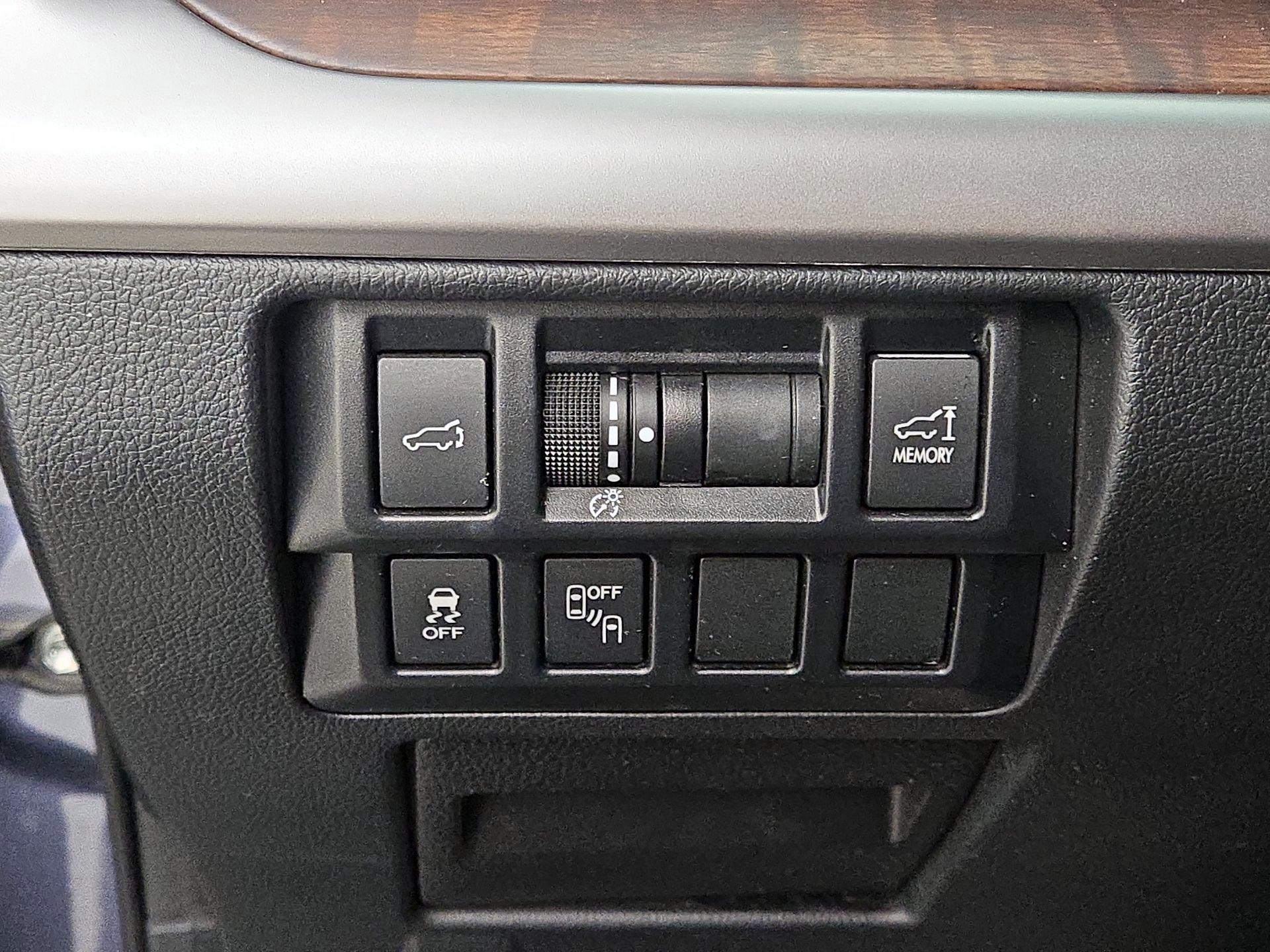 Thumbnail: 2017 Subaru Outback - 13