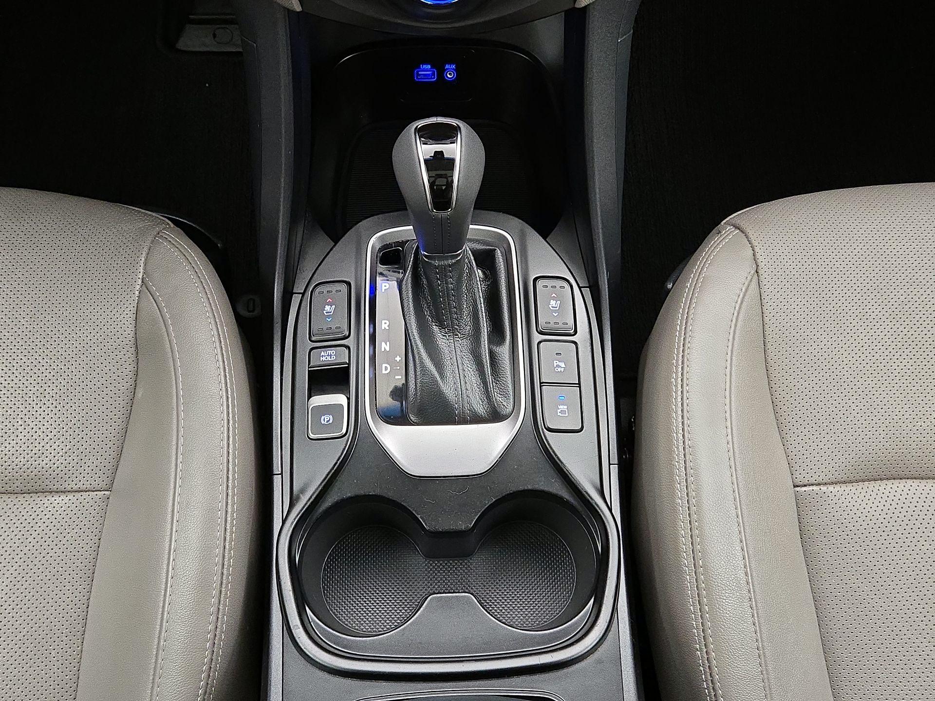 Thumbnail: 2017 Hyundai Santa Fe - 18