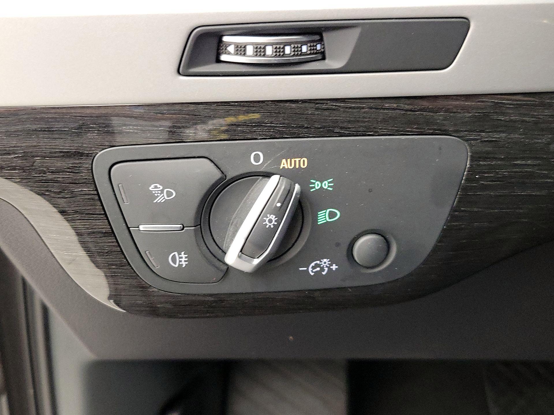 Thumbnail: 2018 Audi Q7 - 13