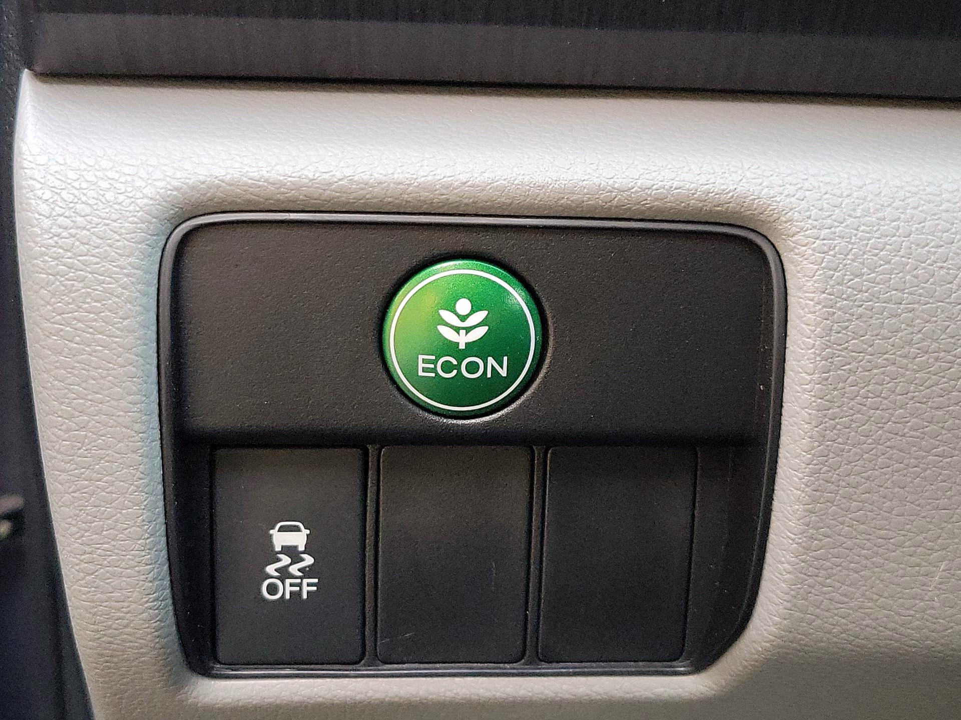 Thumbnail: 2015 Honda Accord - 13