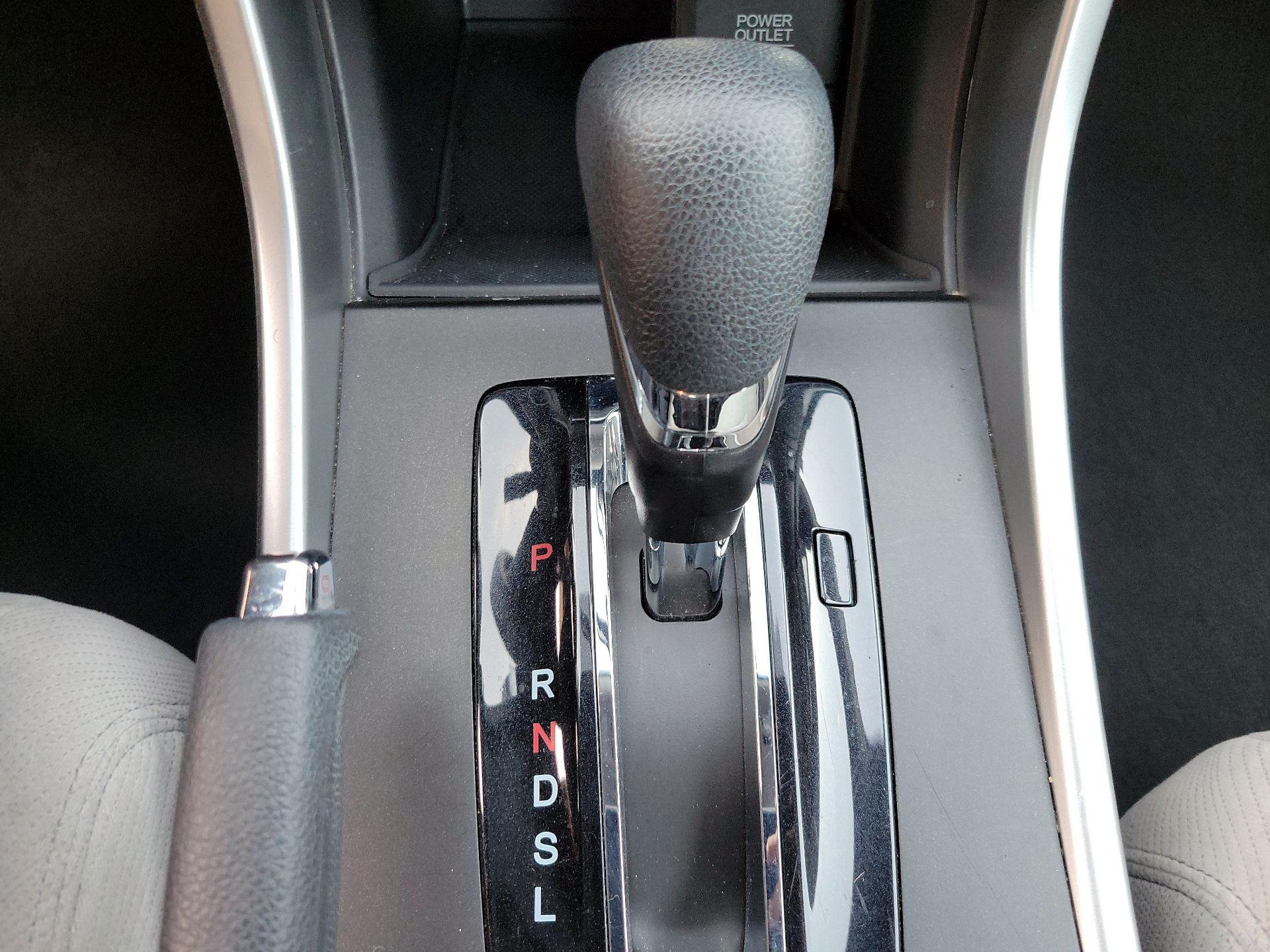 Thumbnail: 2015 Honda Accord - 17