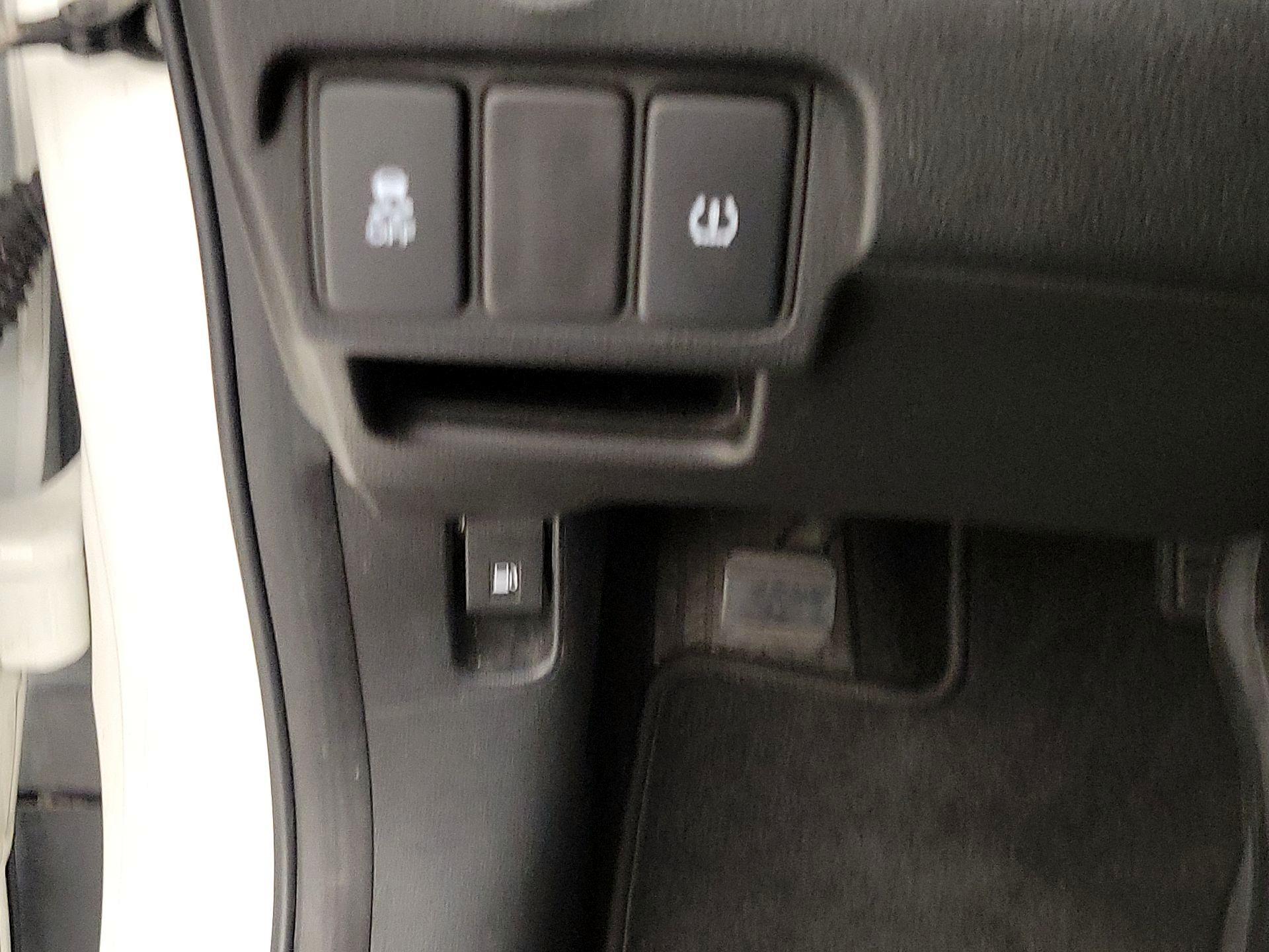 Thumbnail: 2015 Honda CR-V - 13