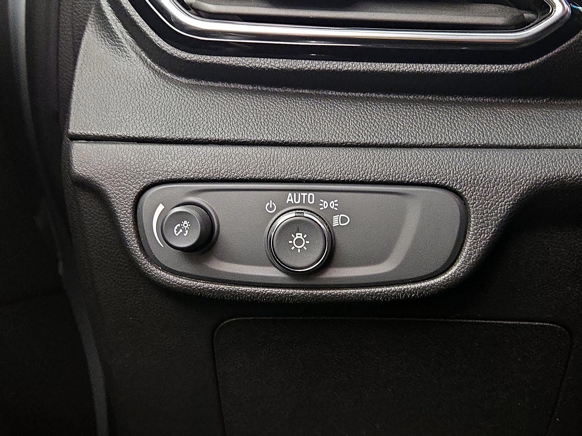 Thumbnail: 2023 Chevrolet Bolt EV - 13