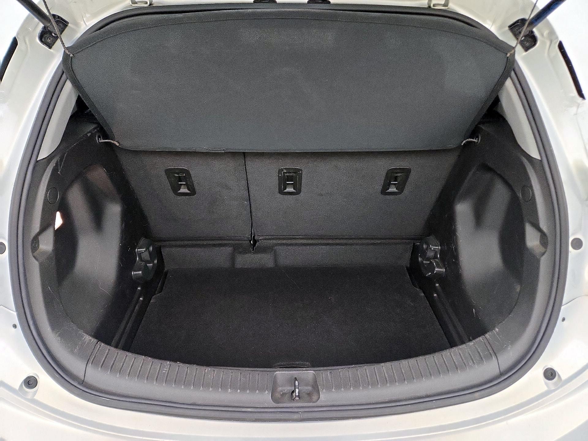 Thumbnail: 2023 Chevrolet Bolt EV - 20