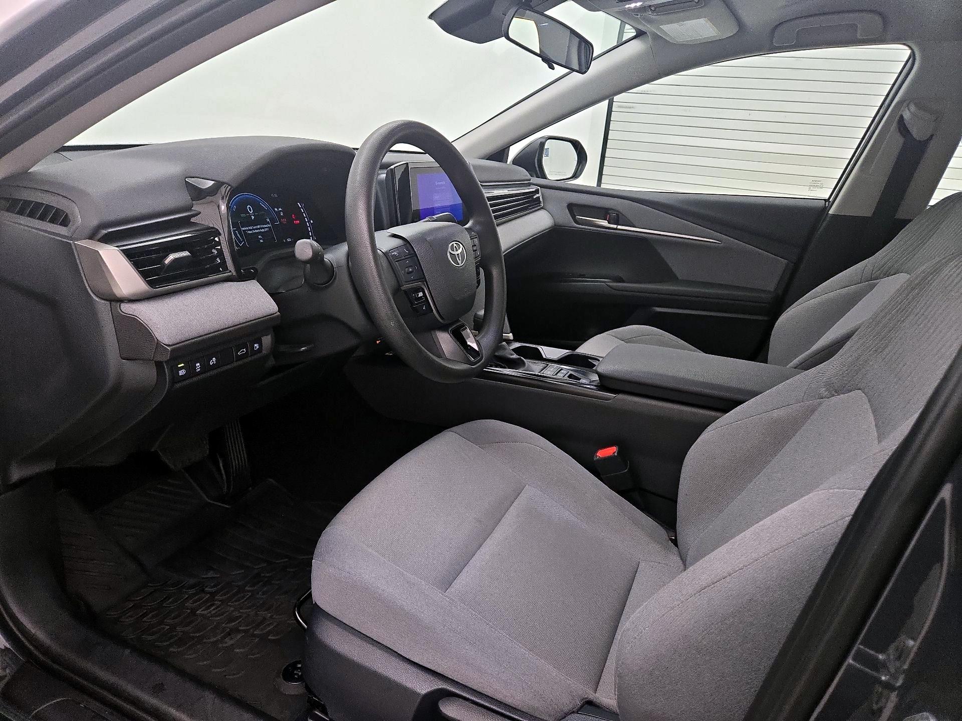 Thumbnail: 2025 Toyota Camry - 11