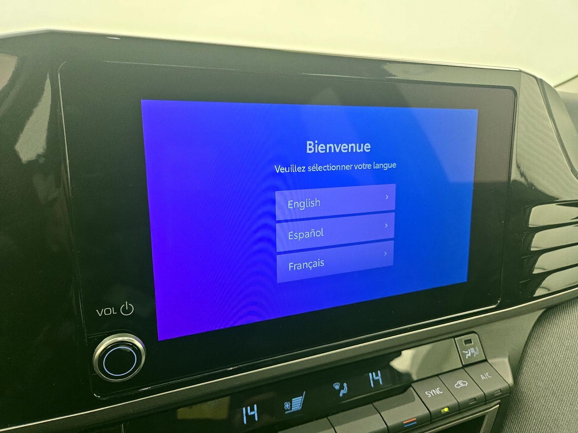 Thumbnail: 2025 Toyota Camry - 15