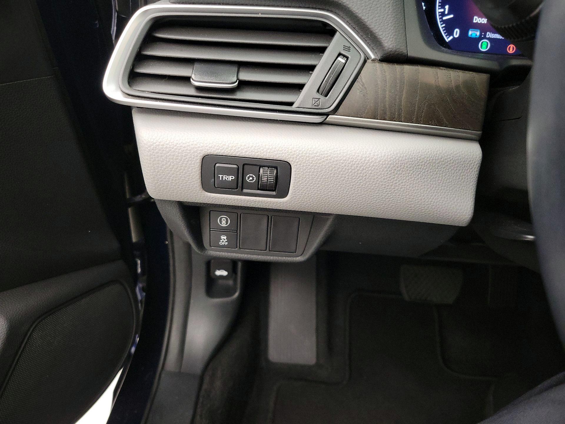 Thumbnail: 2018 Honda Accord - 13