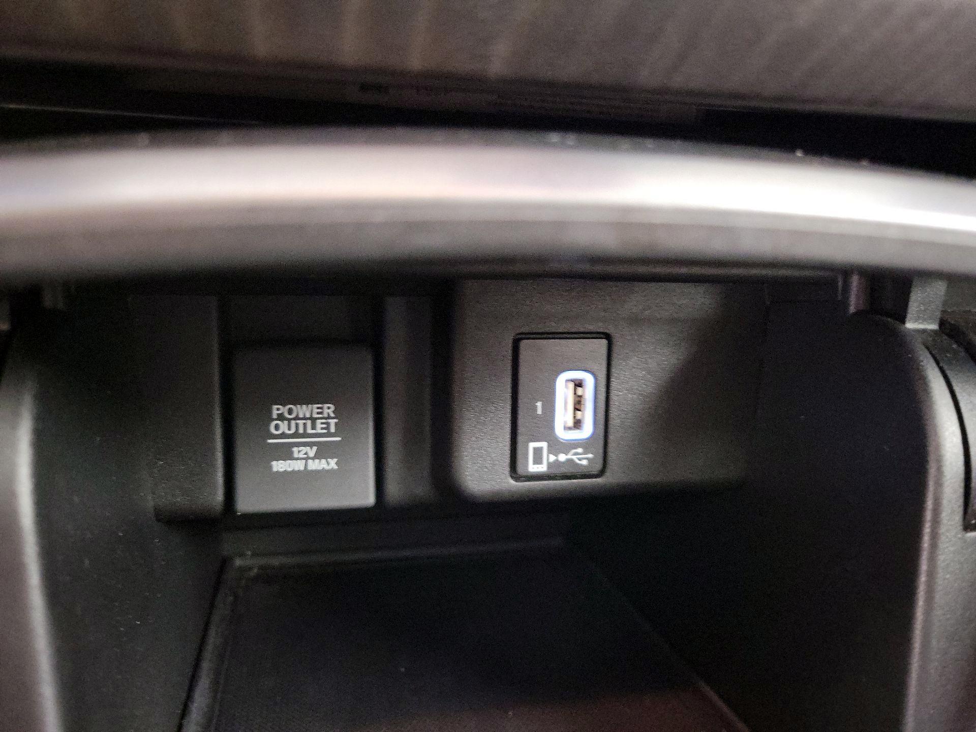 Thumbnail: 2018 Honda Accord - 18