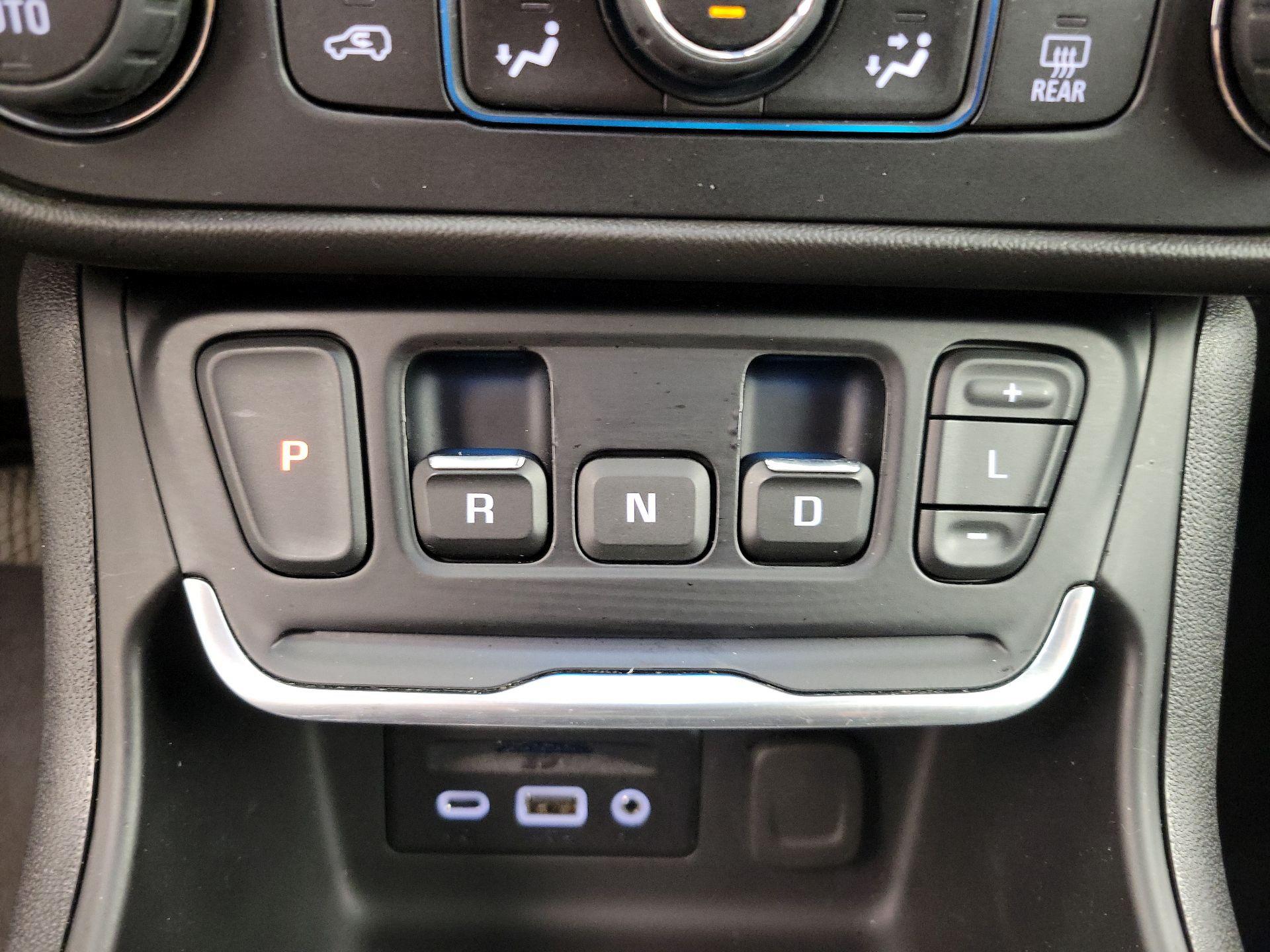 Thumbnail: 2020 GMC Terrain - 17