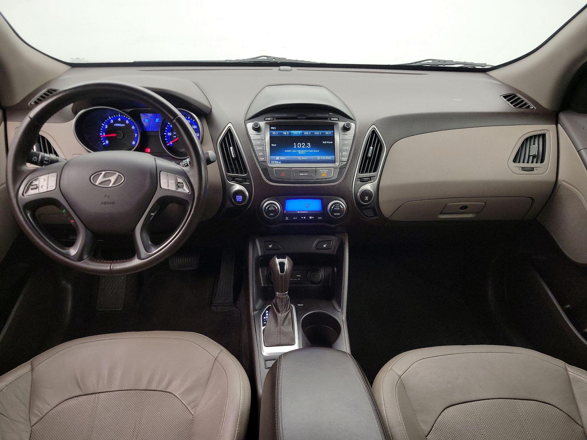 Thumbnail: 2015 Hyundai Tucson - 9