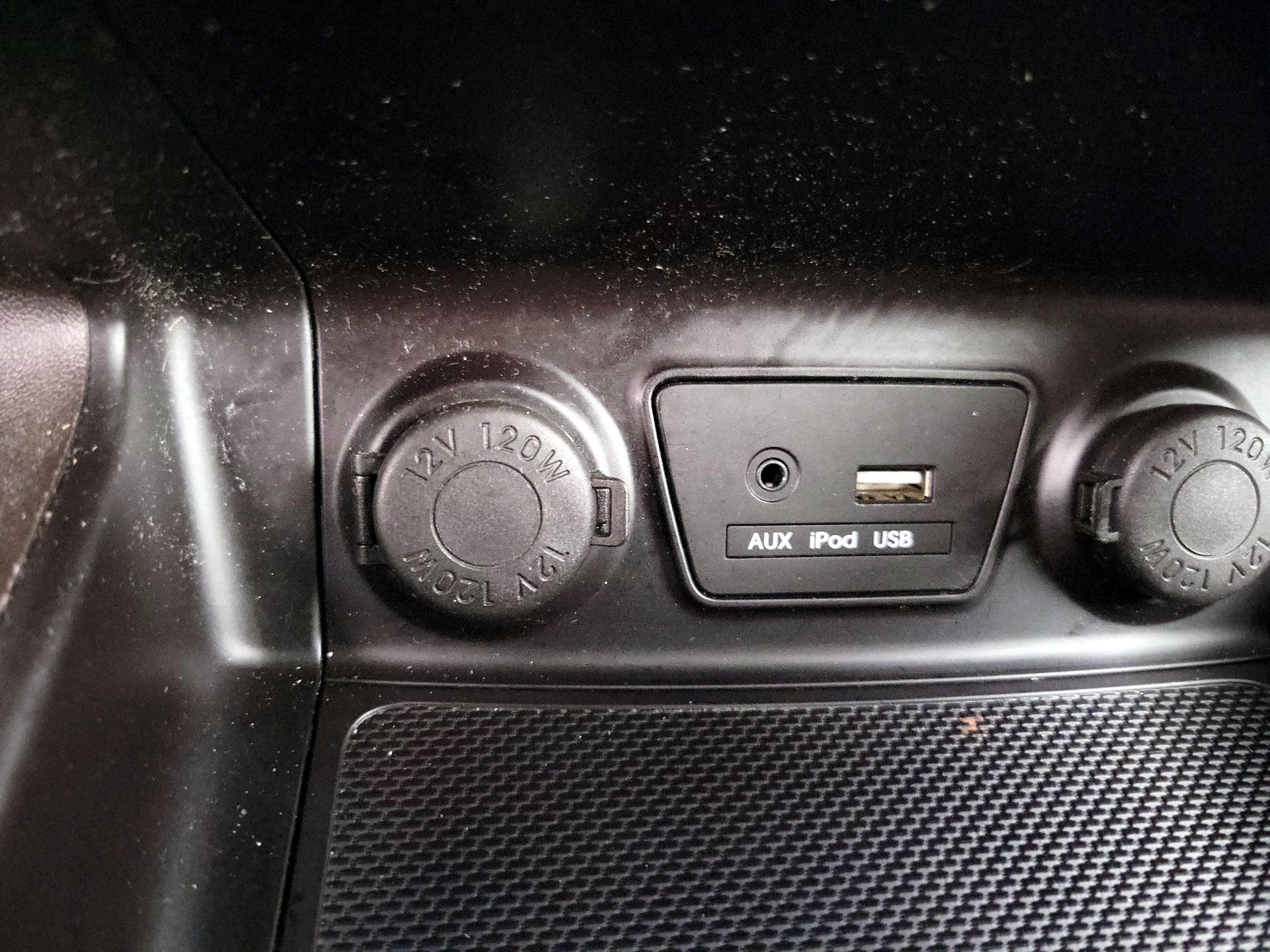 Thumbnail: 2015 Hyundai Tucson - 18