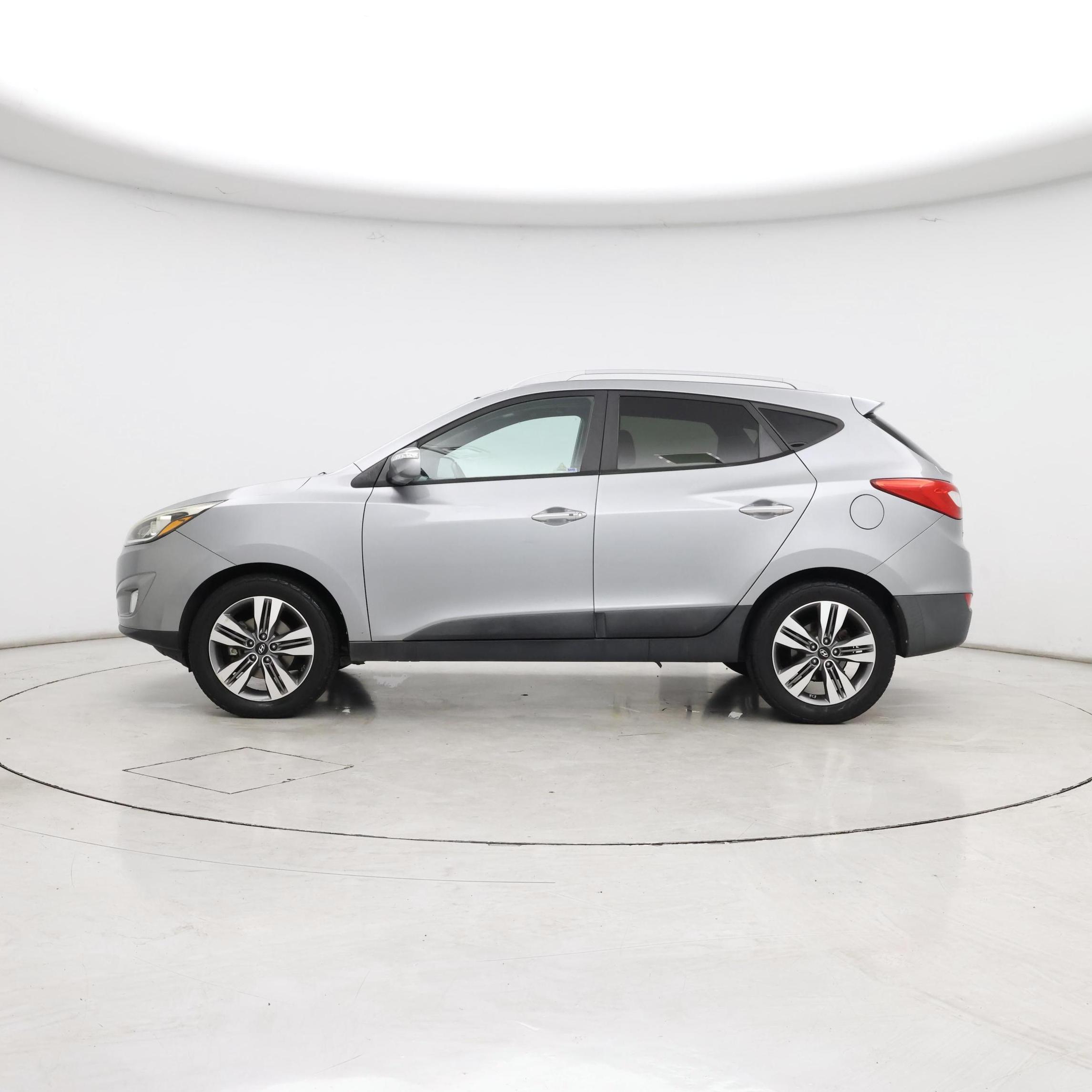 Thumbnail: 2015 Hyundai Tucson - 3