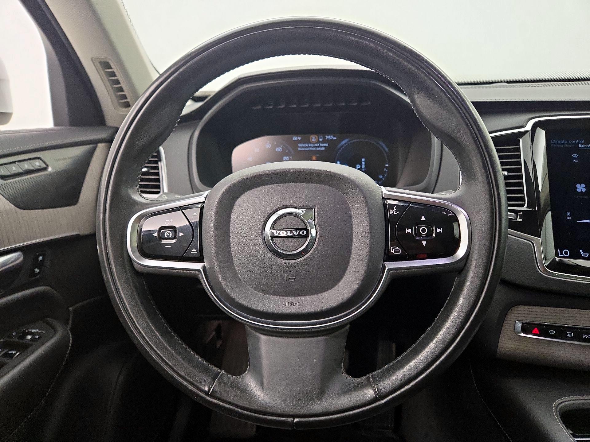 Thumbnail: 2021 Volvo XC90 - 10