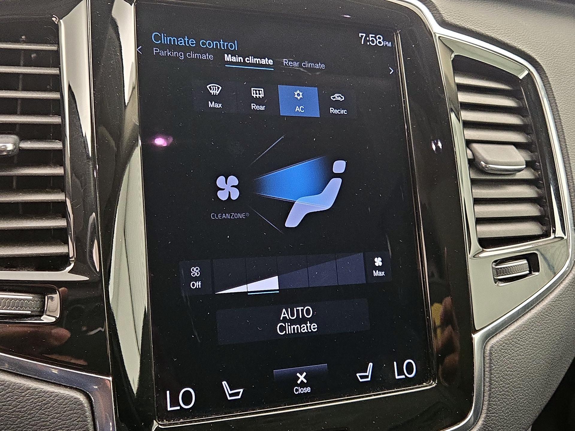 Thumbnail: 2021 Volvo XC90 - 17