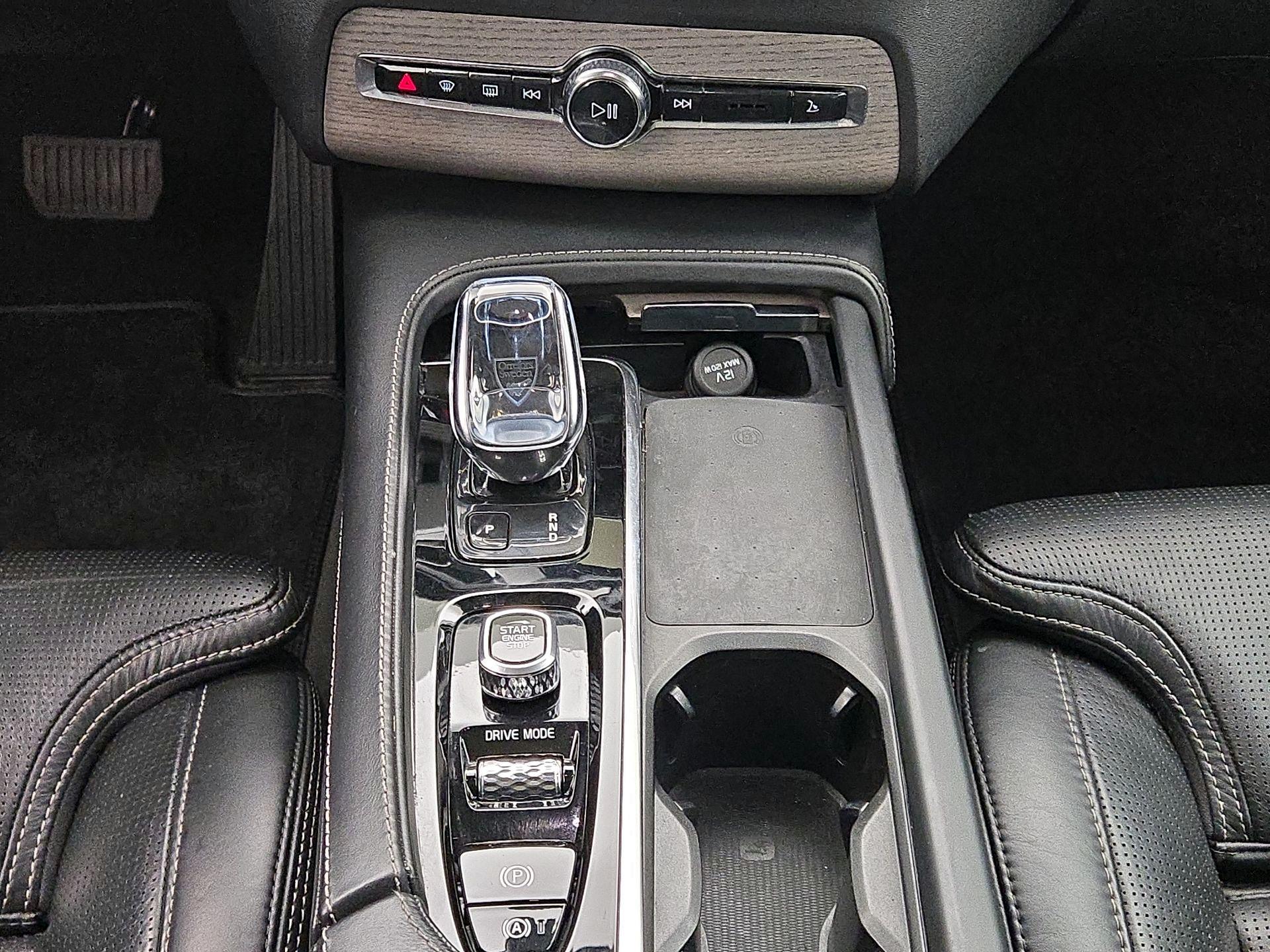 Thumbnail: 2021 Volvo XC90 - 18