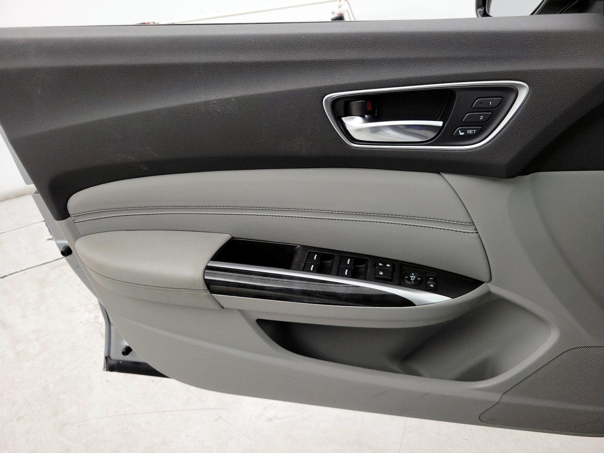 Thumbnail: 2019 Acura TLX - 12