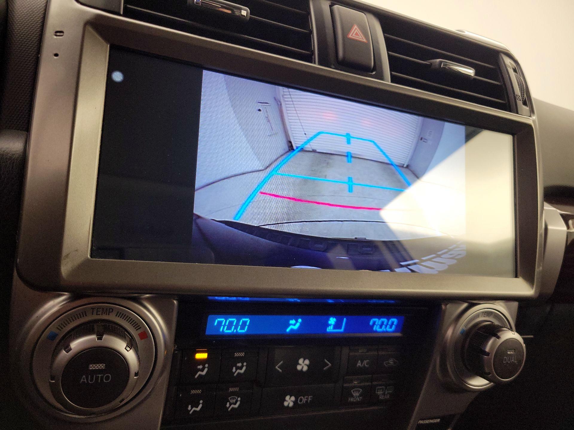 Thumbnail: 2014 Toyota 4Runner - 14