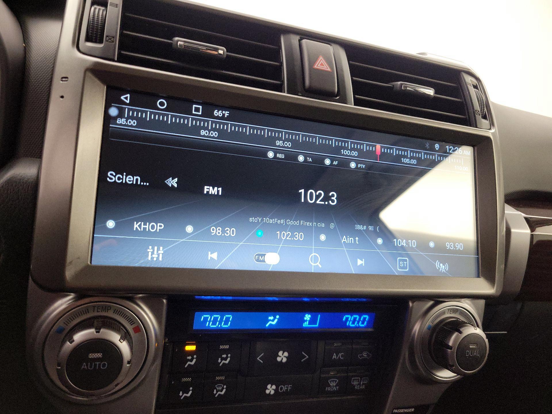 Thumbnail: 2014 Toyota 4Runner - 15