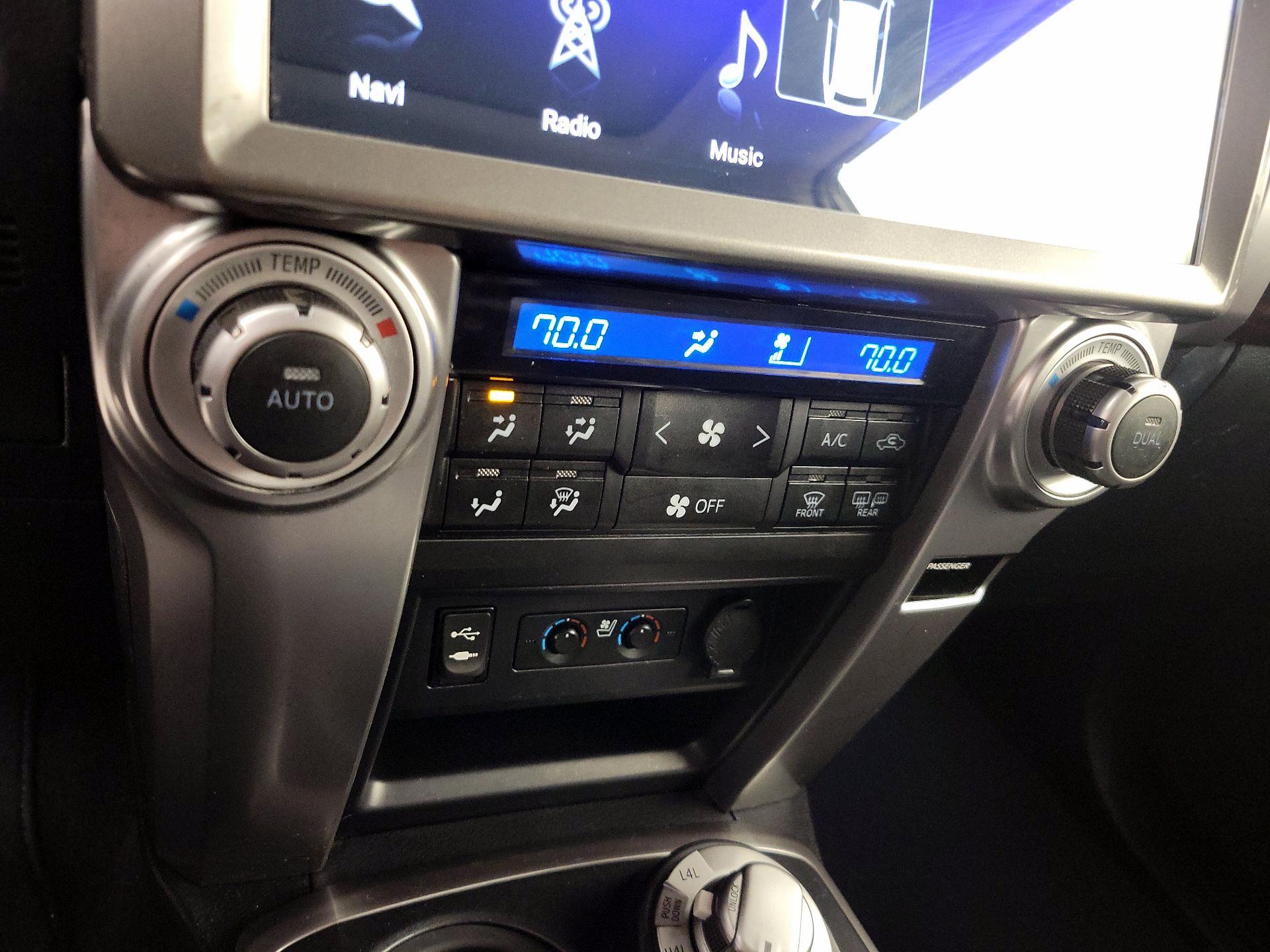 Thumbnail: 2014 Toyota 4Runner - 16