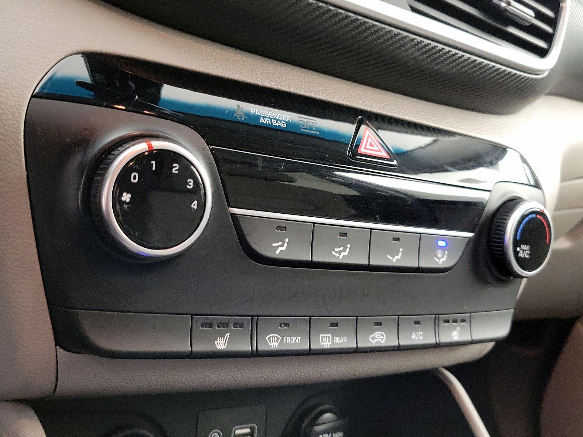 Thumbnail: 2020 Hyundai Tucson - 16