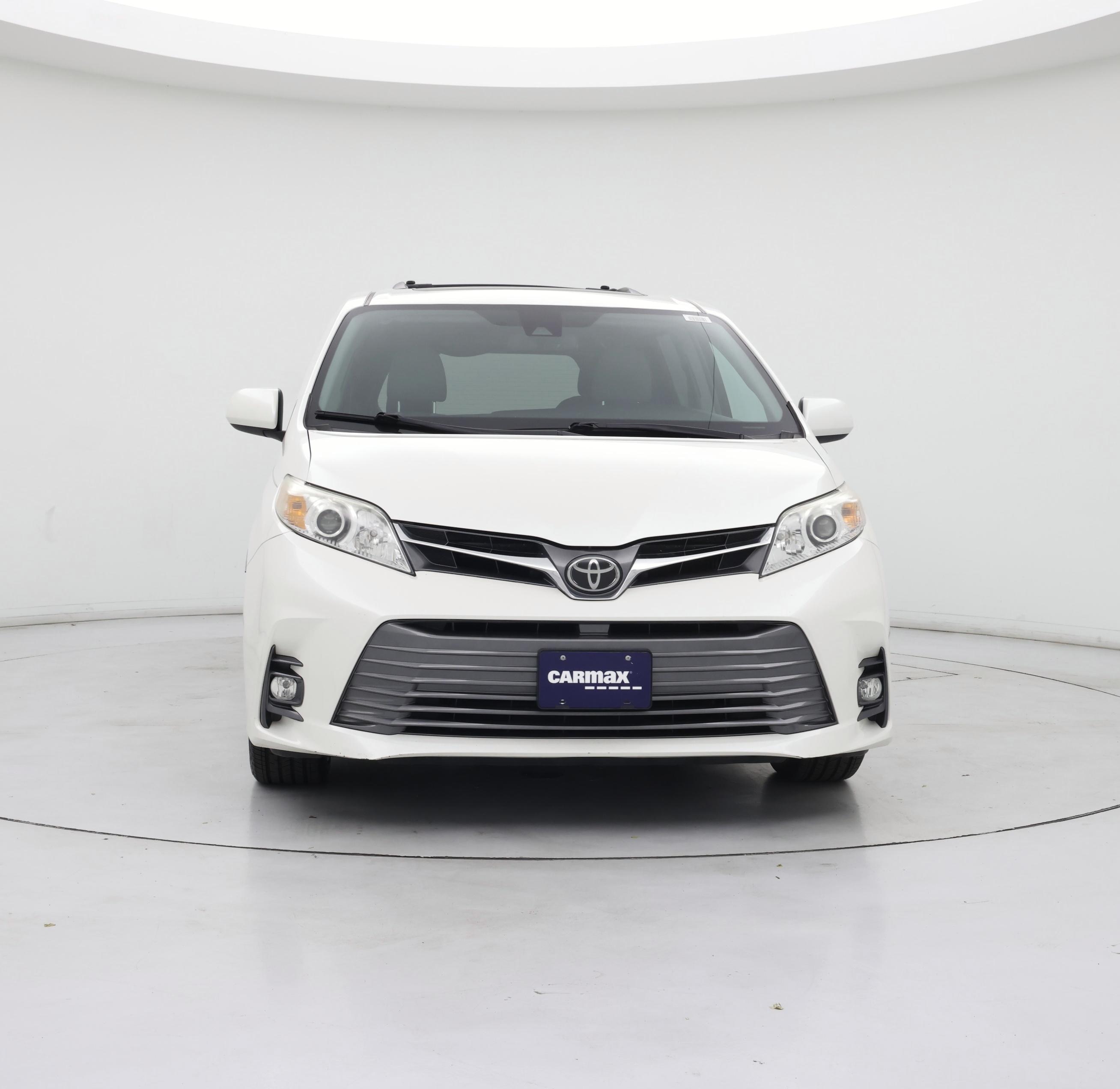 Thumbnail: 2018 Toyota Sienna - 5