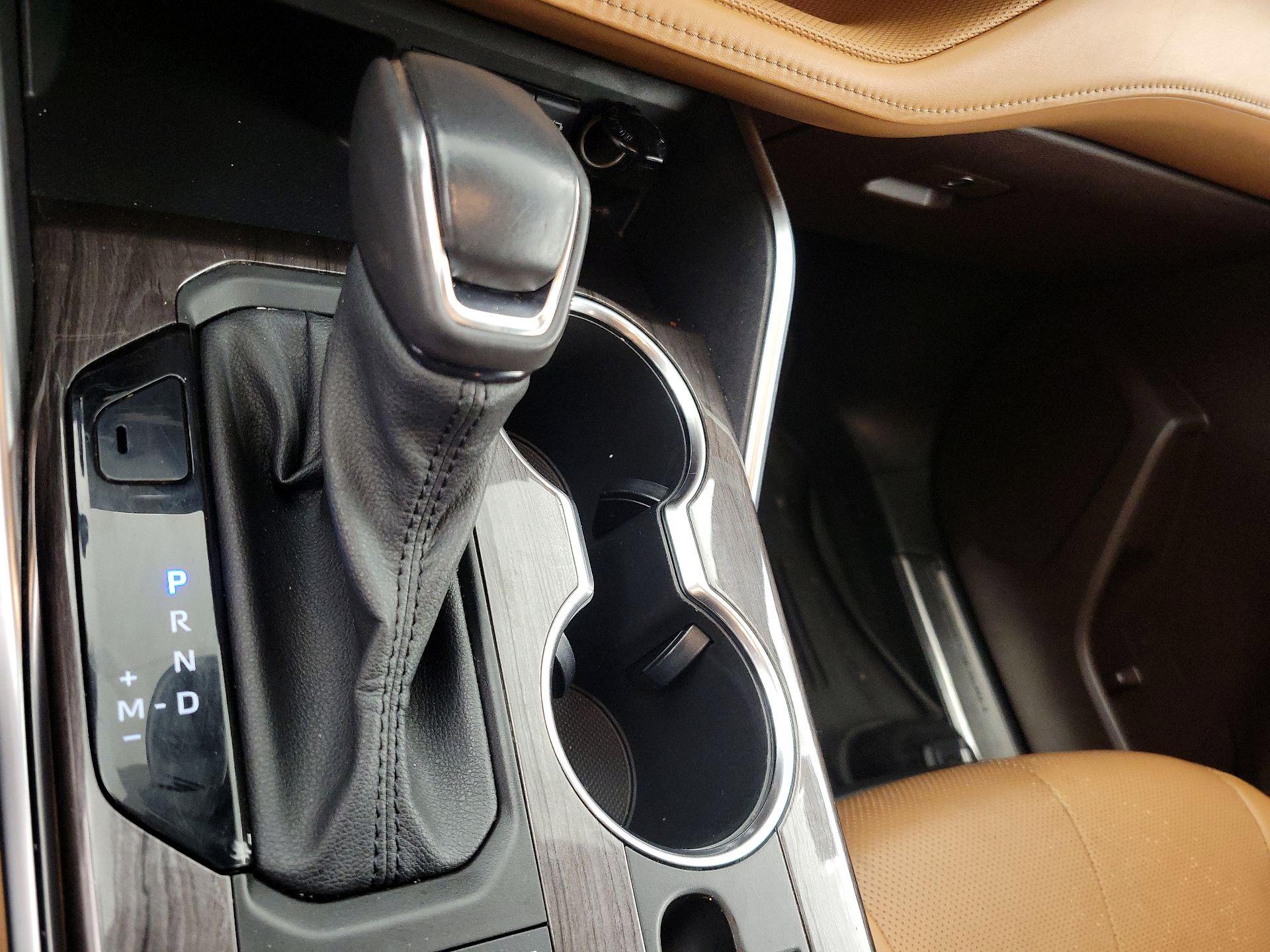 Thumbnail: 2021 Toyota Highlander - 18