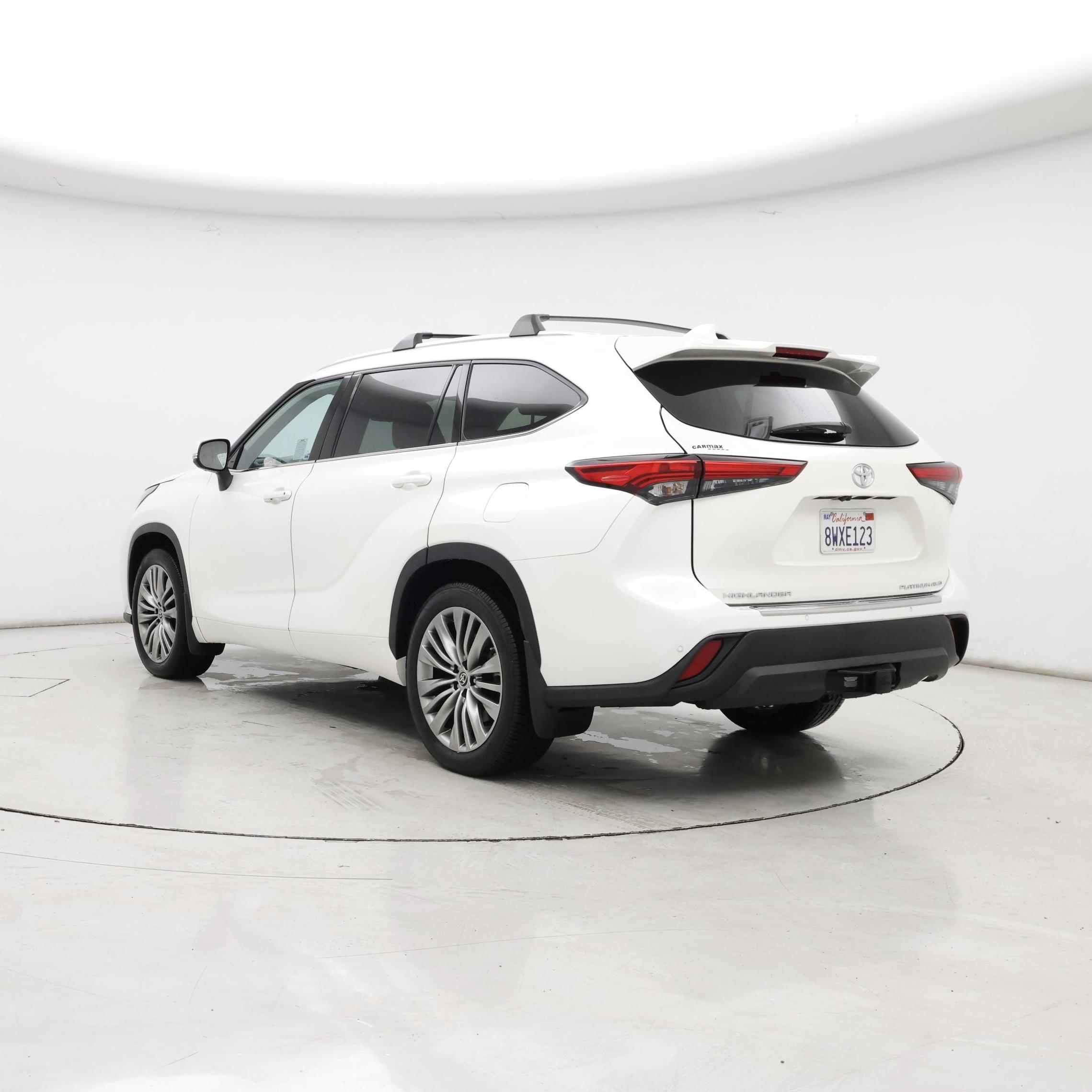 Thumbnail: 2021 Toyota Highlander - 2