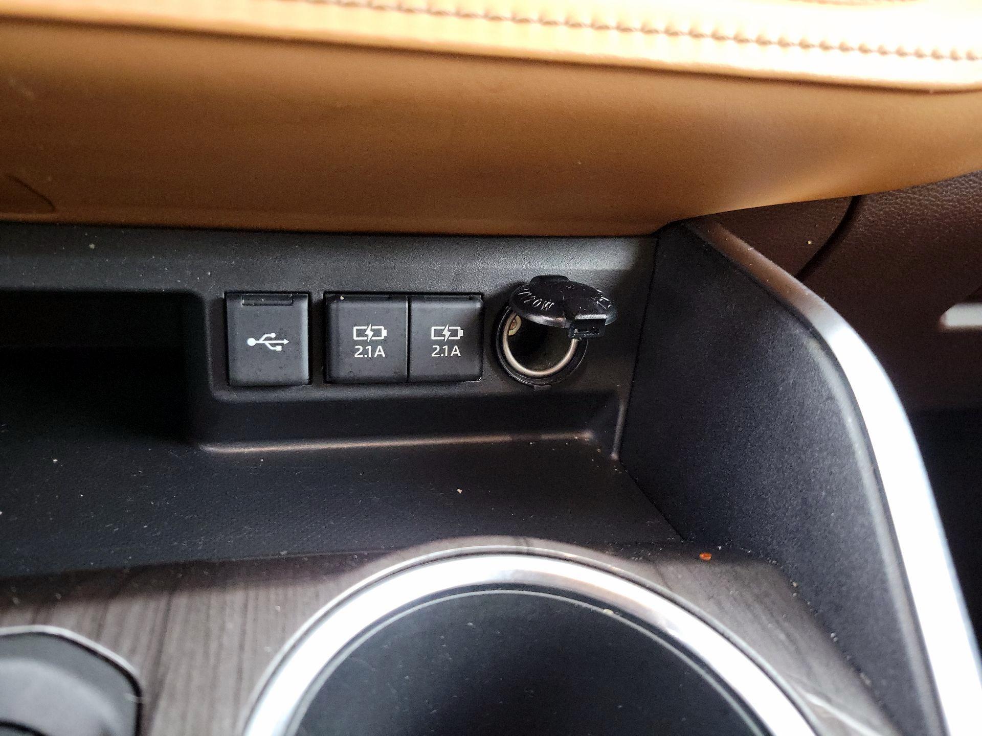 Thumbnail: 2021 Toyota Highlander - 19