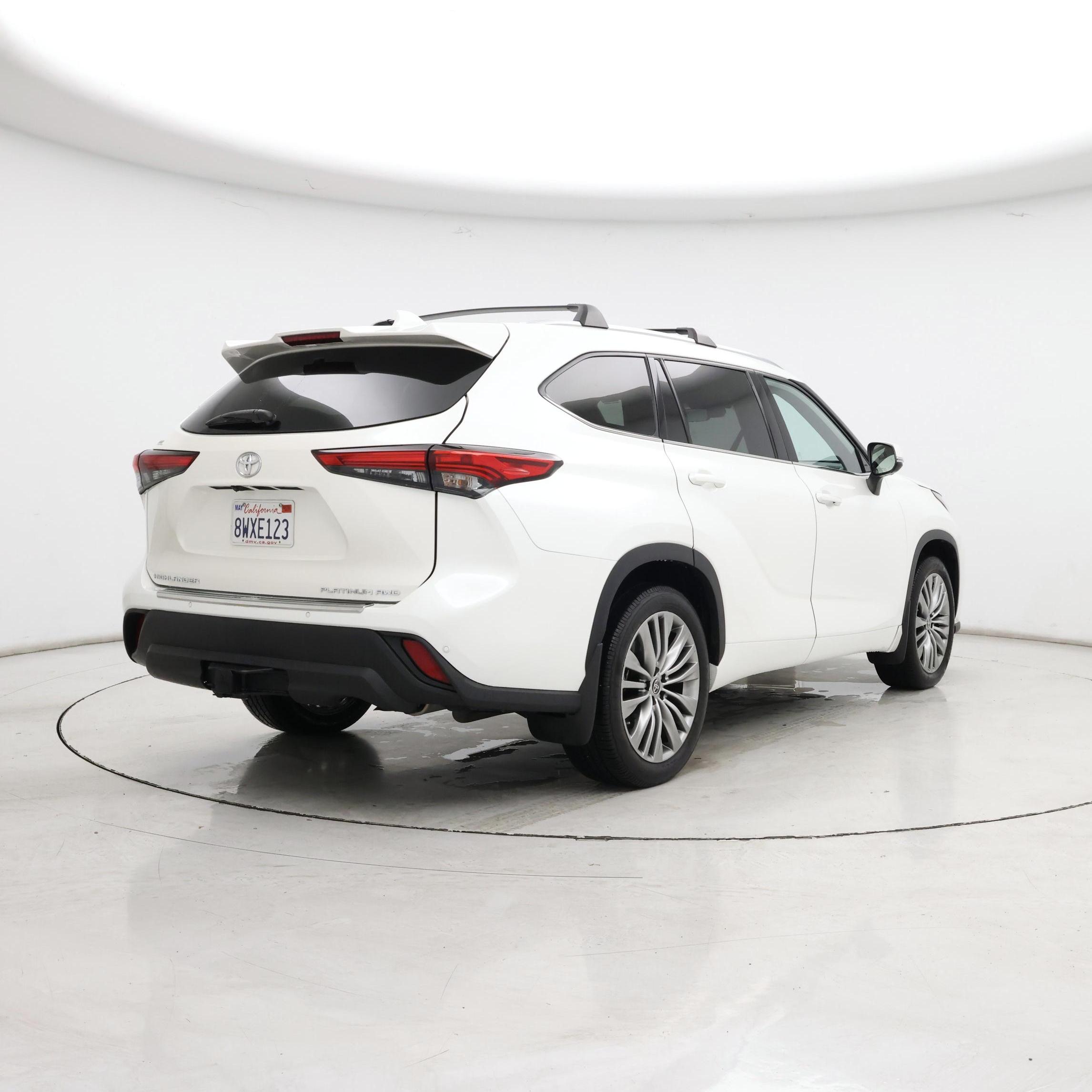 Thumbnail: 2021 Toyota Highlander - 8