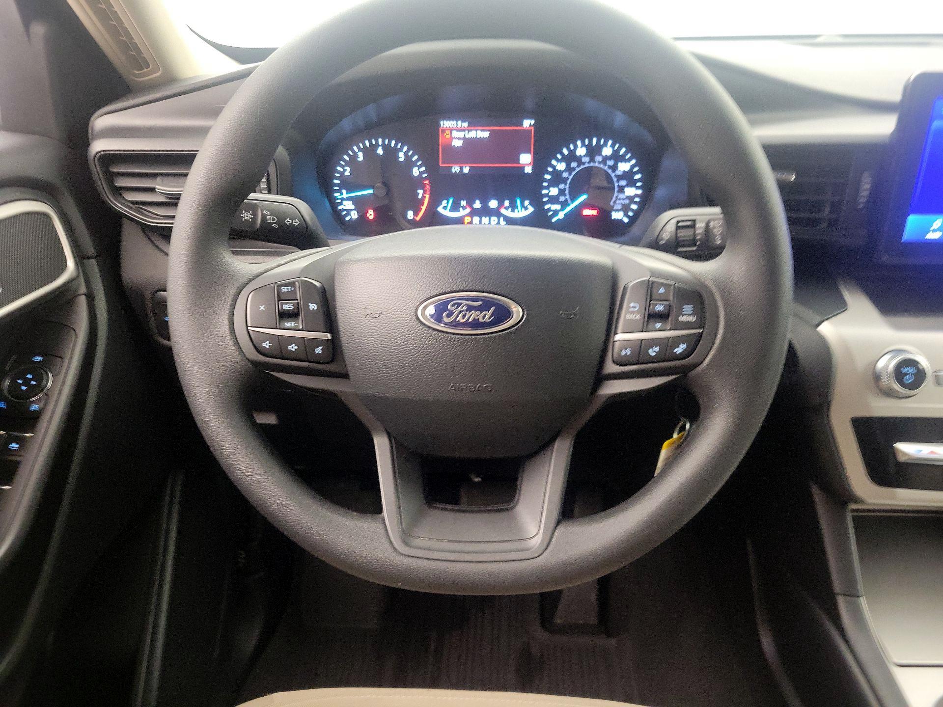 Thumbnail: 2021 Ford Explorer - 10