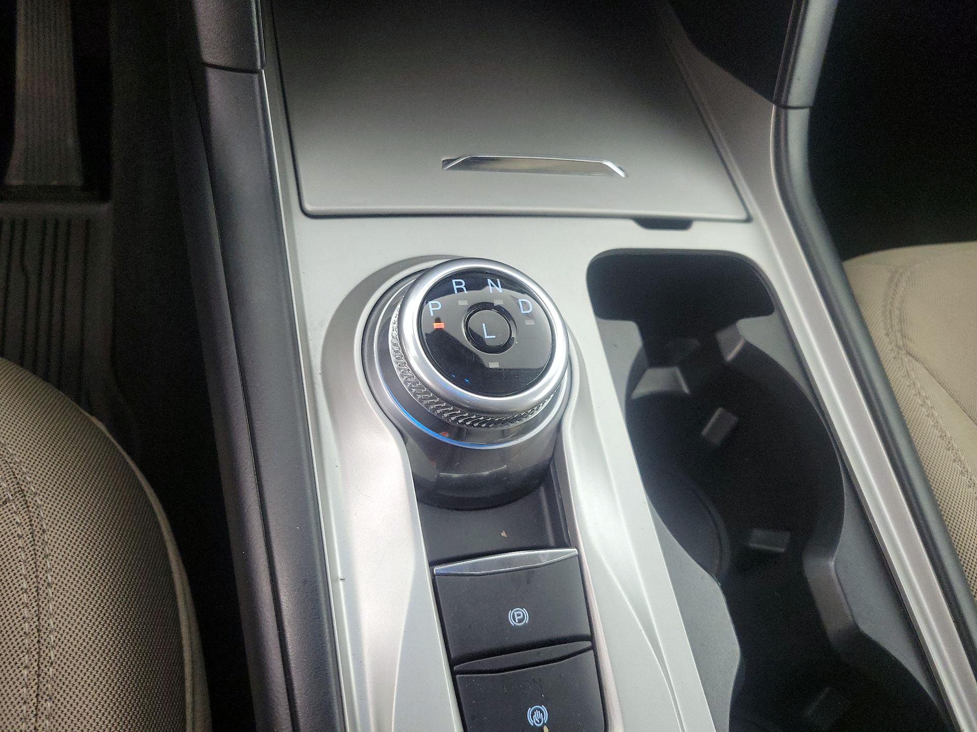 Thumbnail: 2021 Ford Explorer - 17