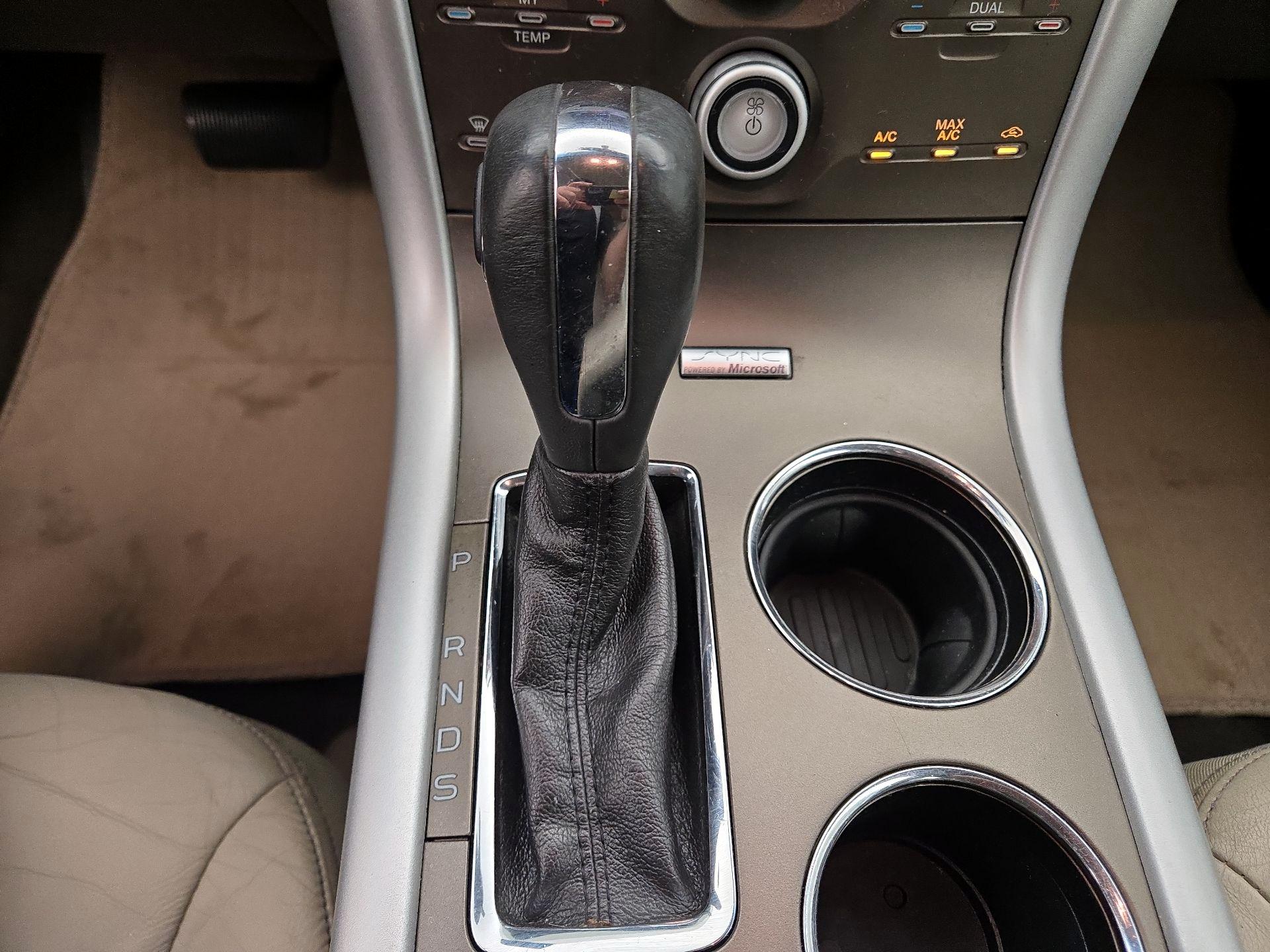 Thumbnail: 2014 Ford Edge - 18