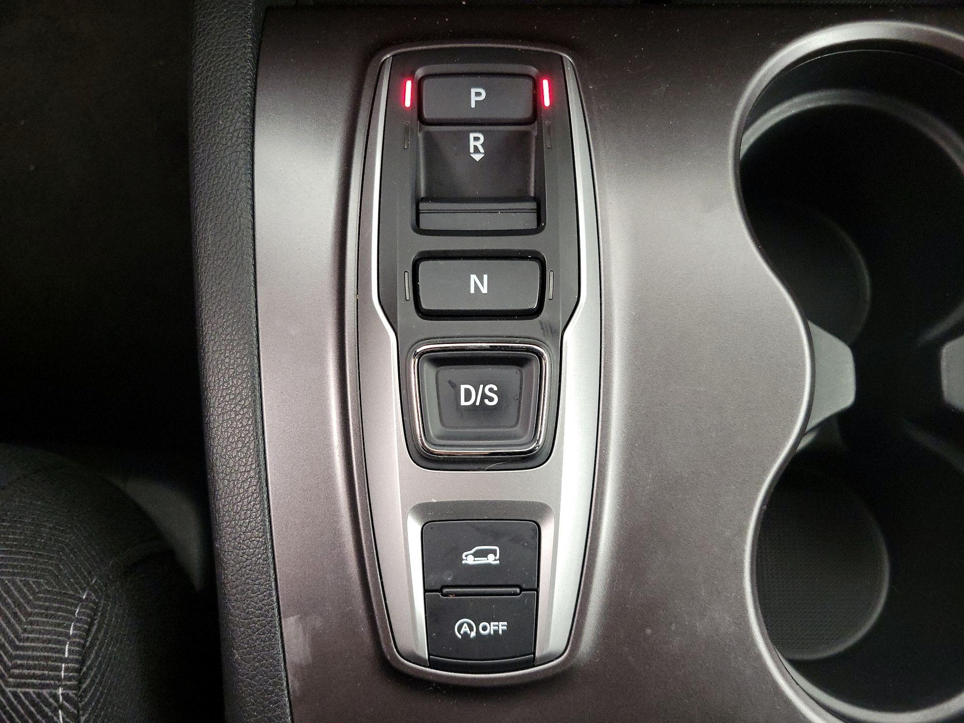 Thumbnail: 2022 Honda Pilot - 17