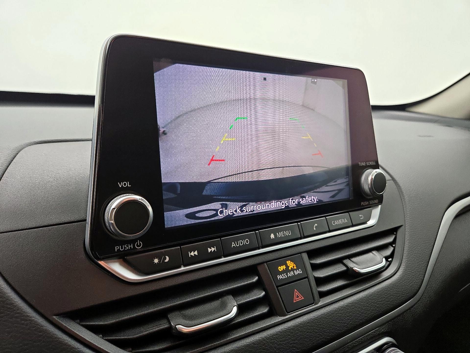 Thumbnail: 2020 Nissan Altima - 14