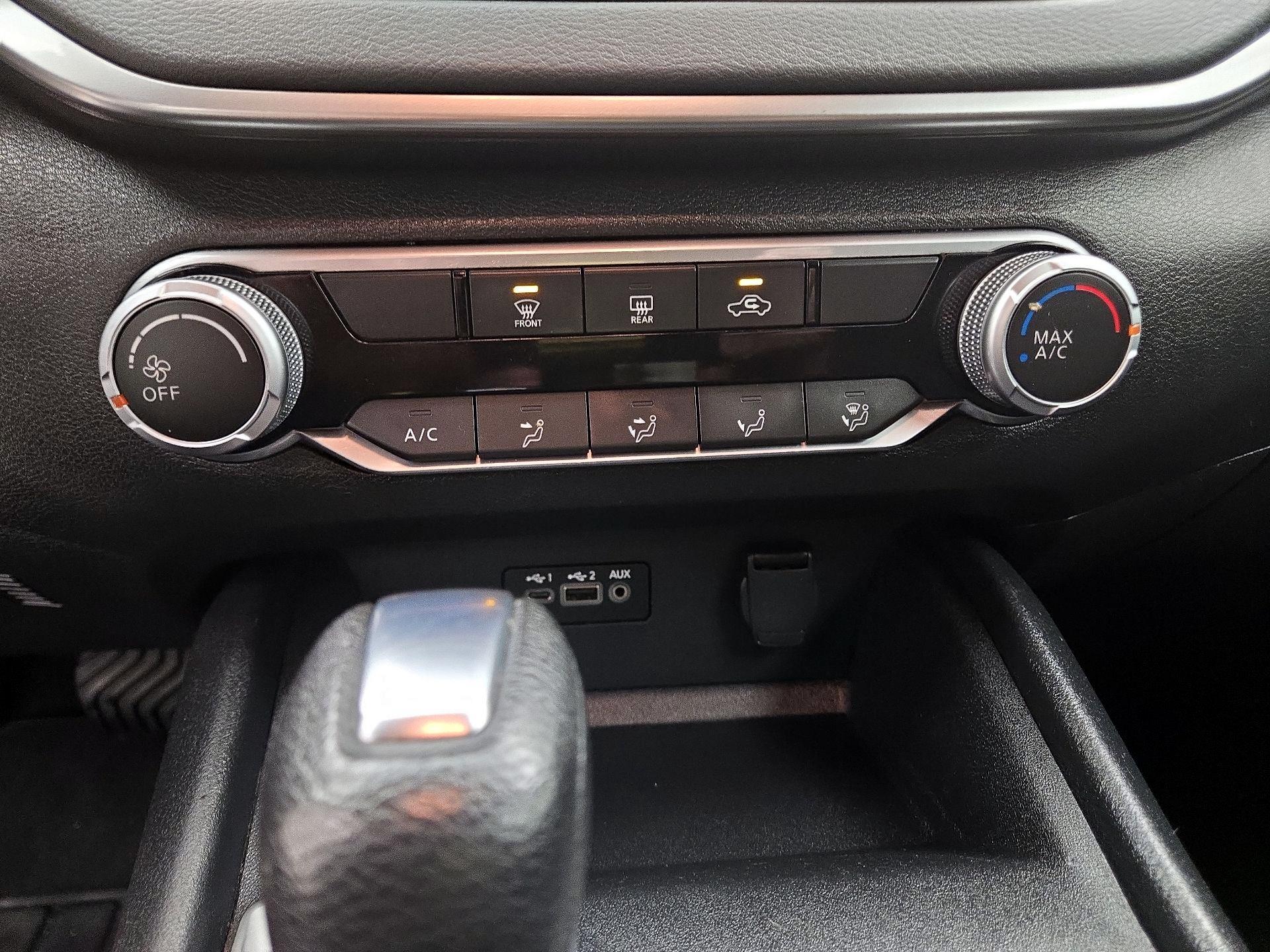 Thumbnail: 2020 Nissan Altima - 16