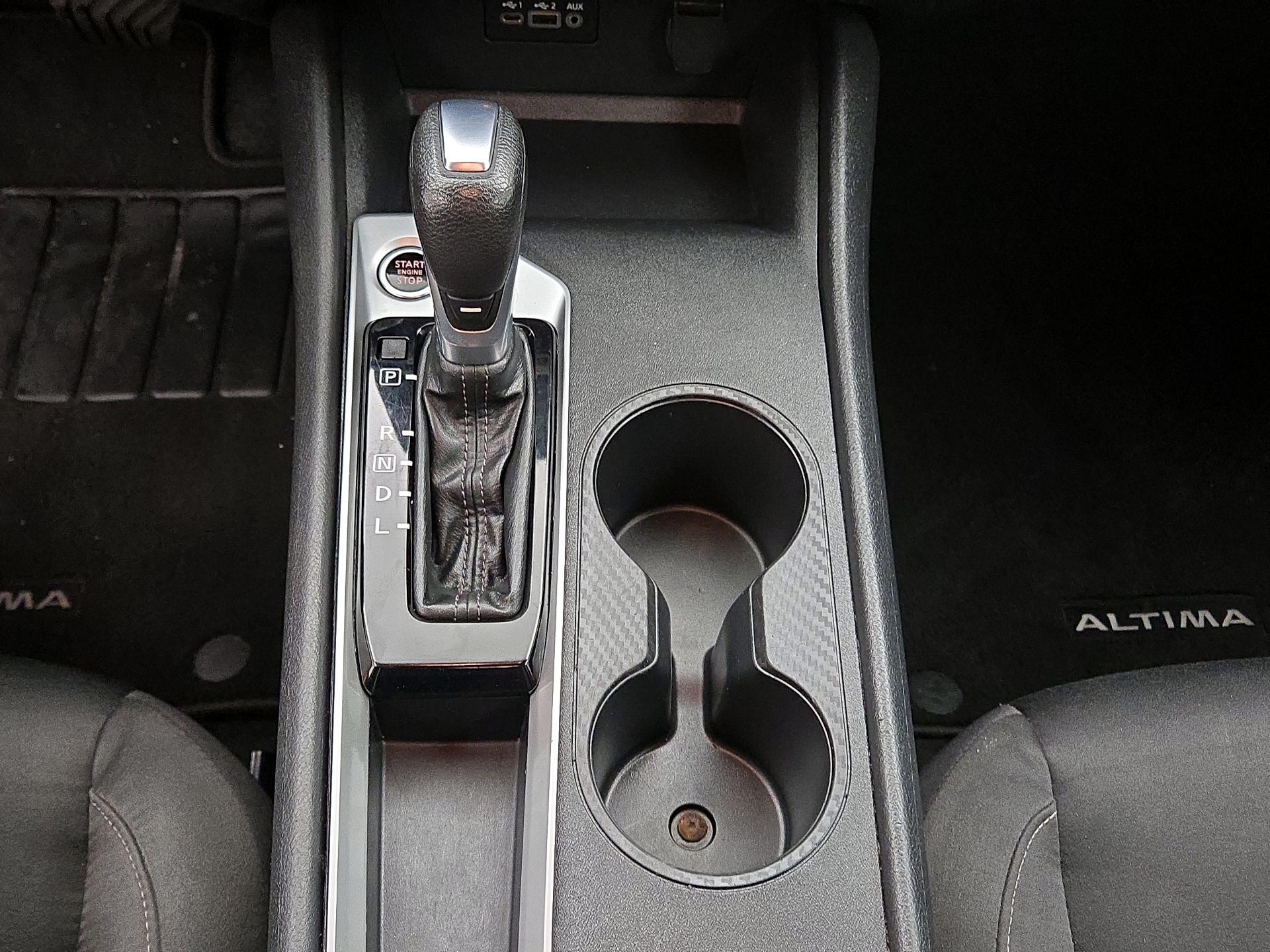 Thumbnail: 2020 Nissan Altima - 17