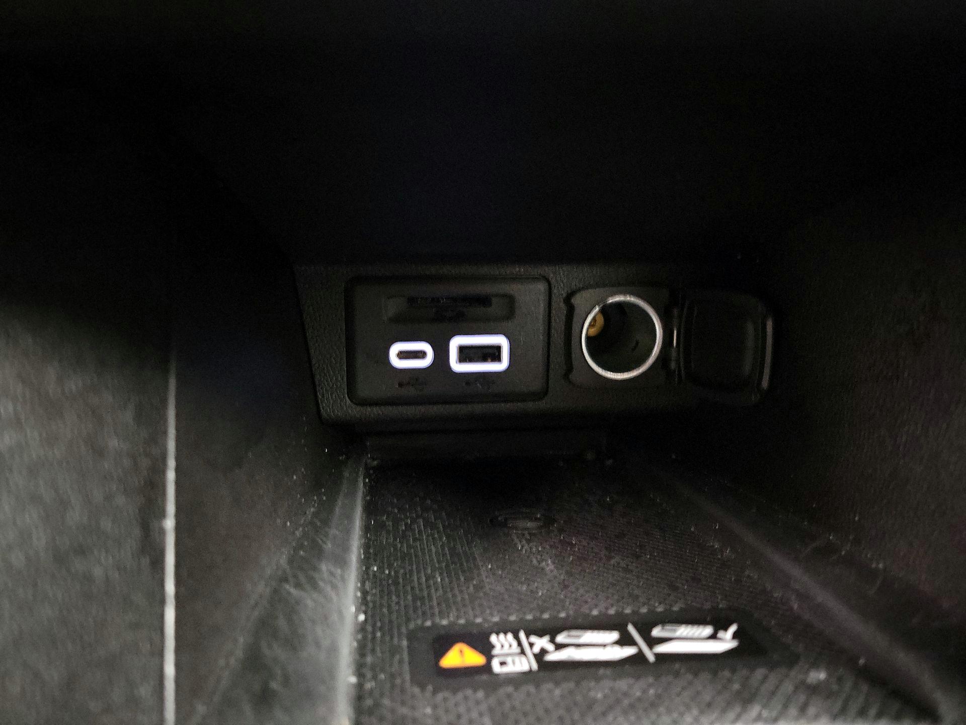 Thumbnail: 2023 Chevrolet Bolt EUV - 18